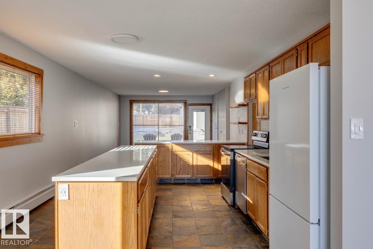 129 1 Av Property Photo 18