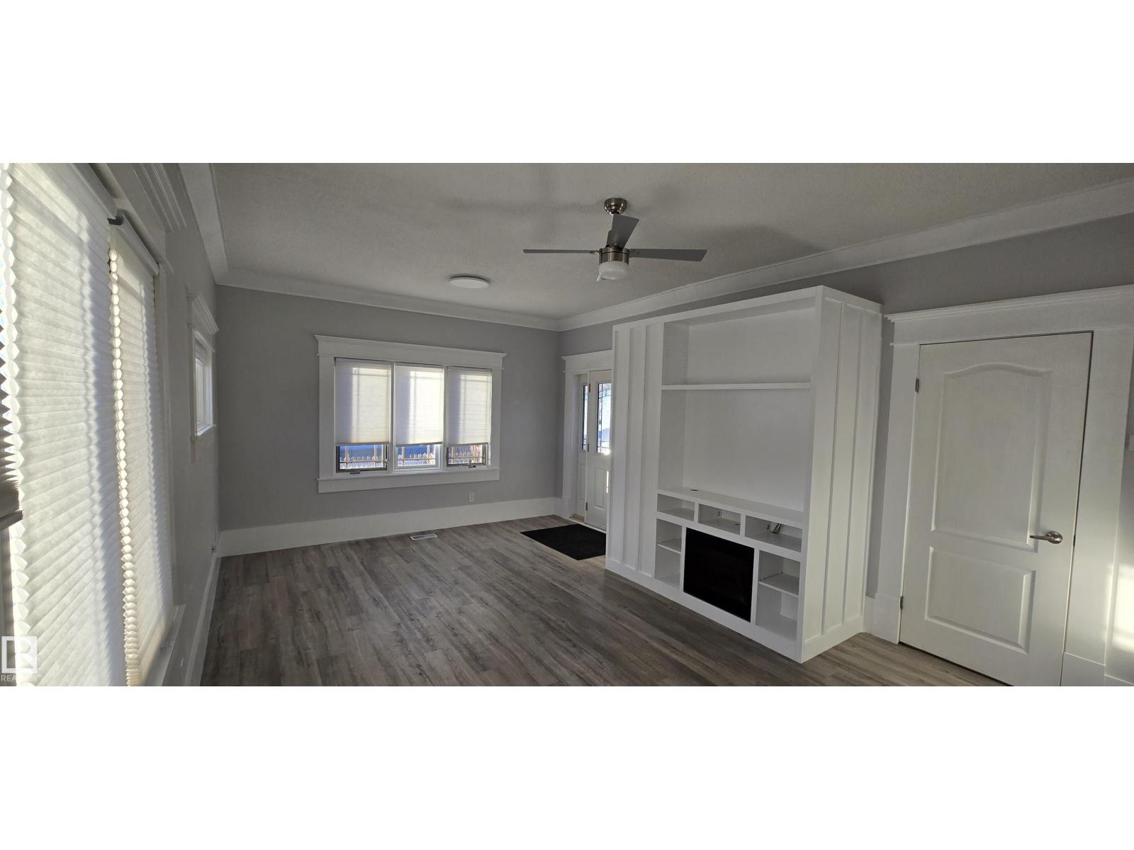 5023 53 St Property Photo 17