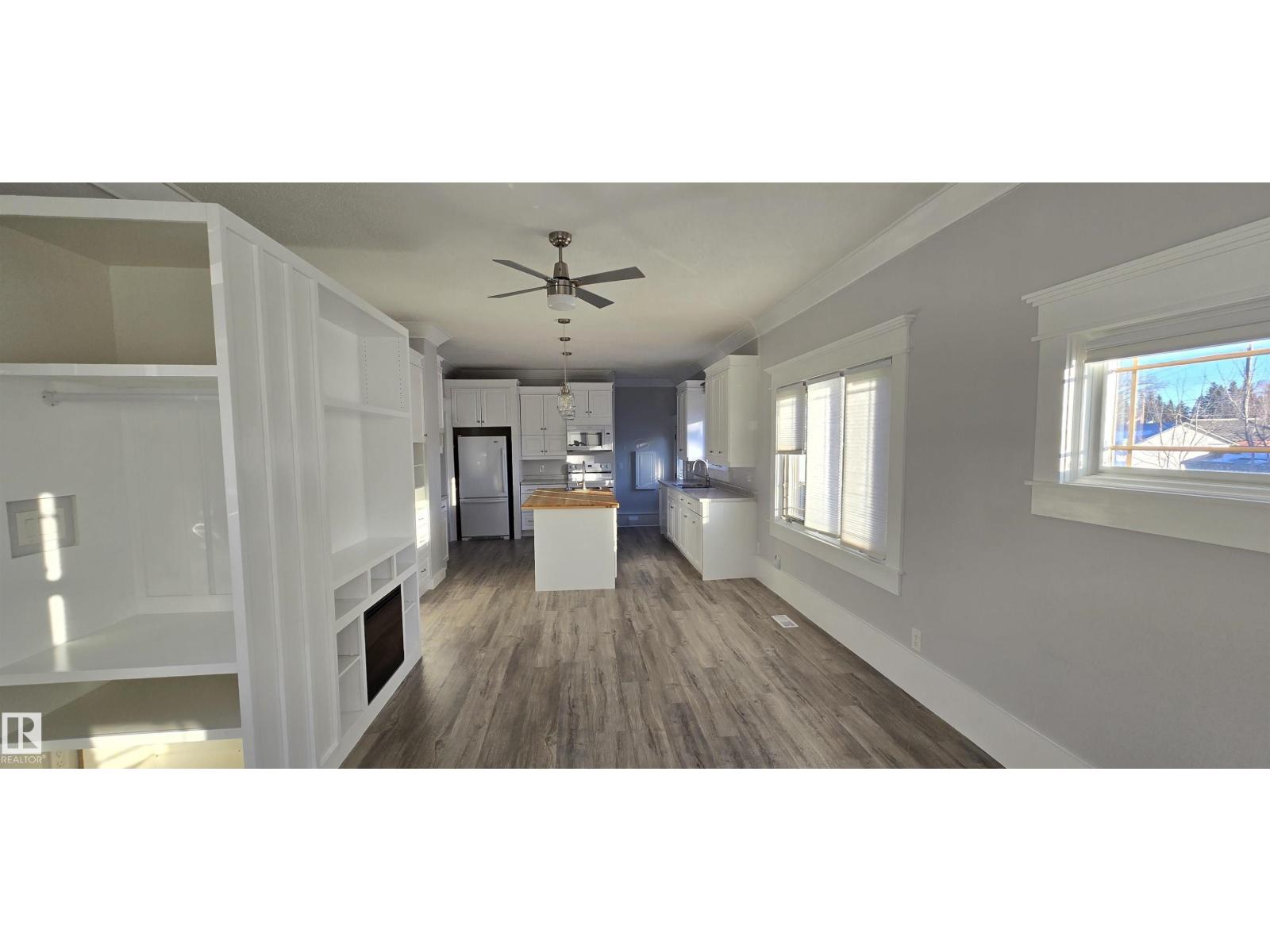 5023 53 St Property Photo 19