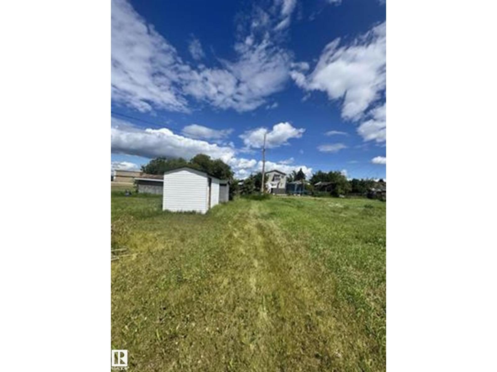 5119 2nd St Property Photo 1
