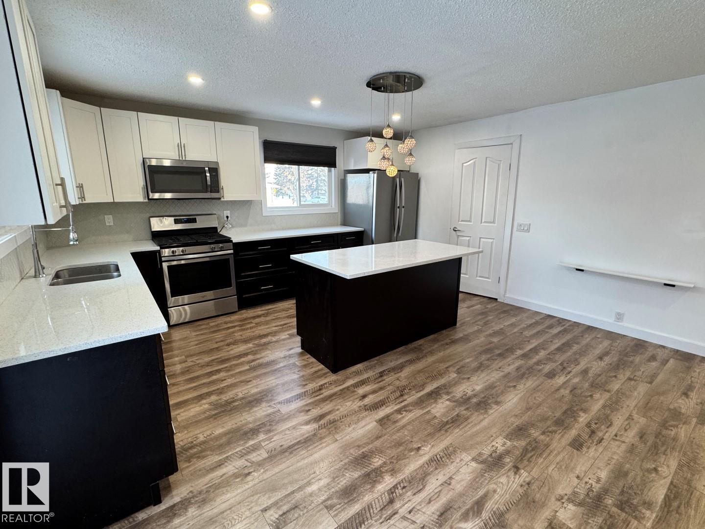 18404 66 Av Nw Property Photo 5