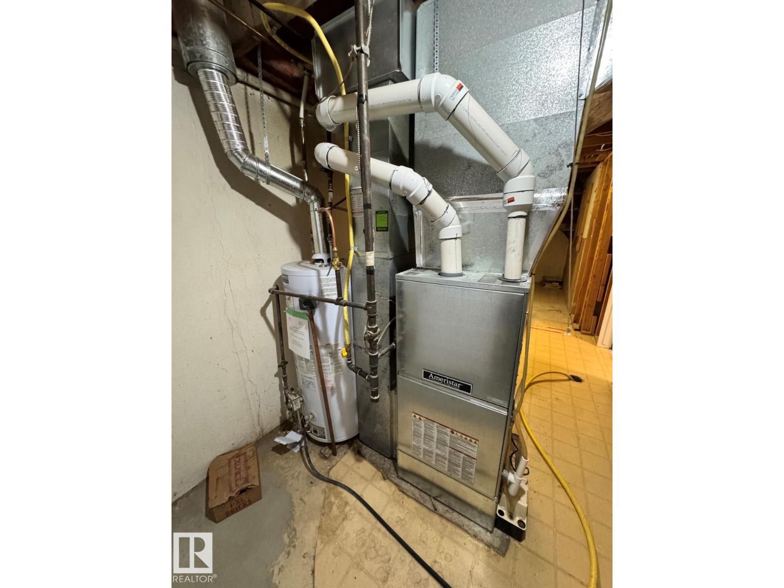 18404 66 Av Nw Property Photo 28