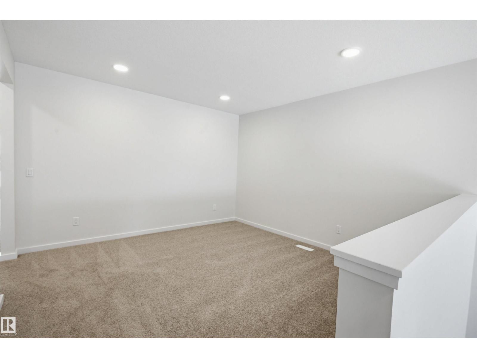 2535 211 St Nw Property Photo 24