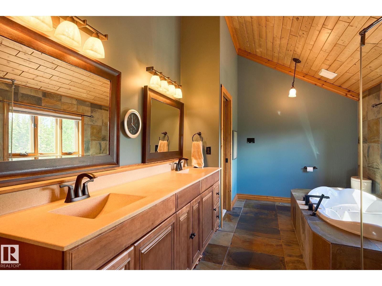 9 Upper Cr Property Photo 49