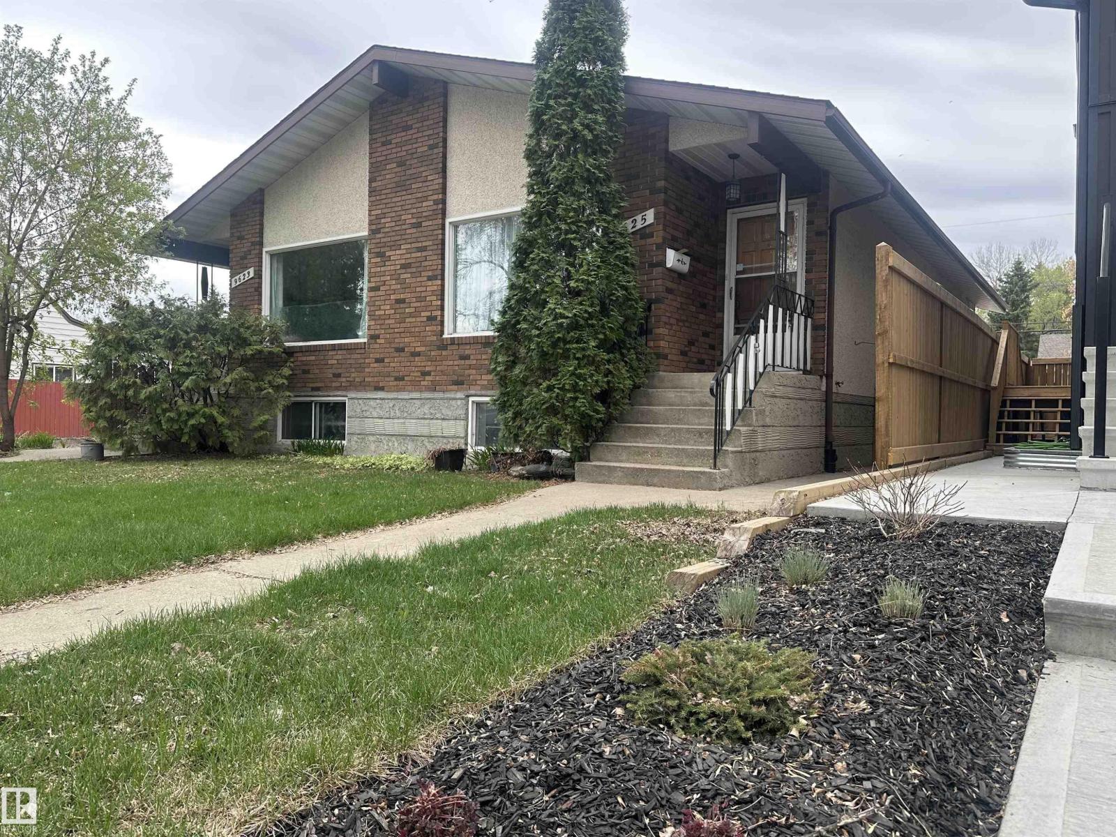 9623/9625 73 Av Nw Nw Property Photo 1