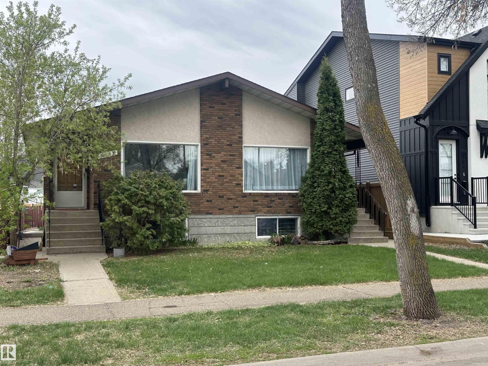 9623/9625 73 Av Nw Nw Property Photo 3