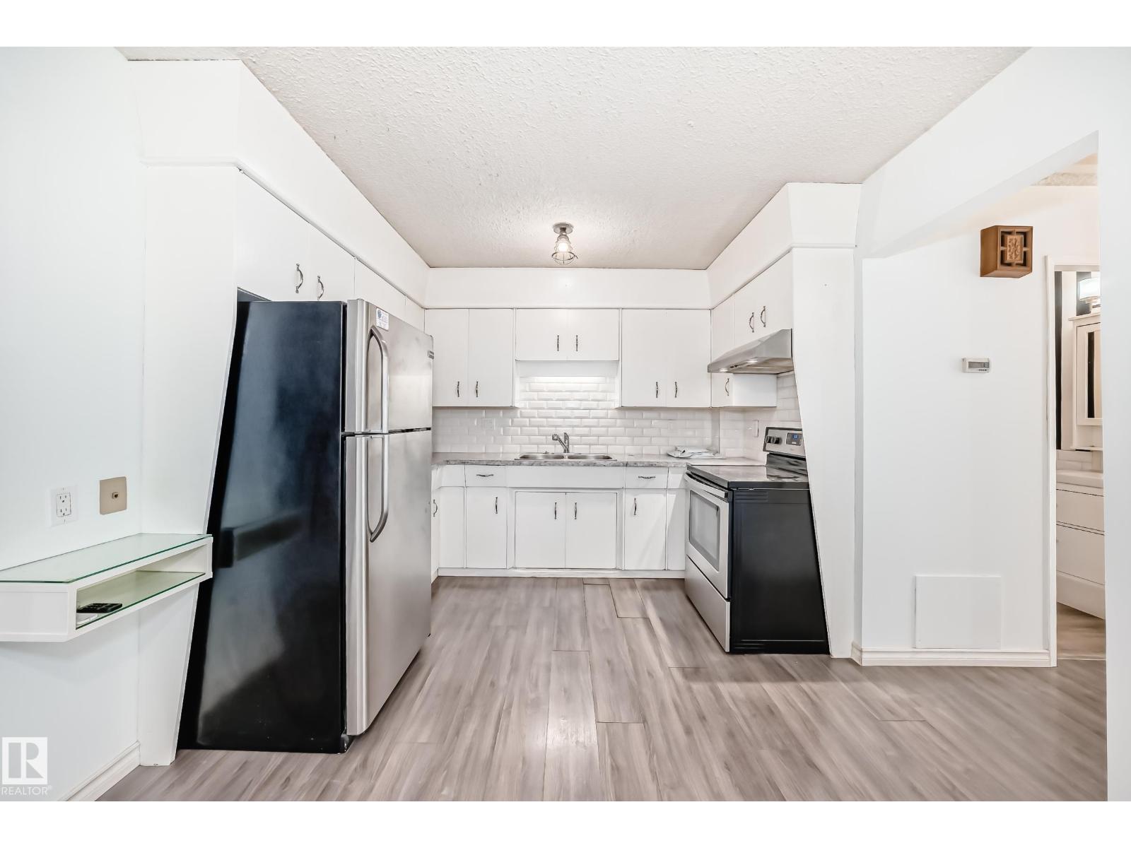 9623/9625 73 Av Nw Nw Property Photo 13