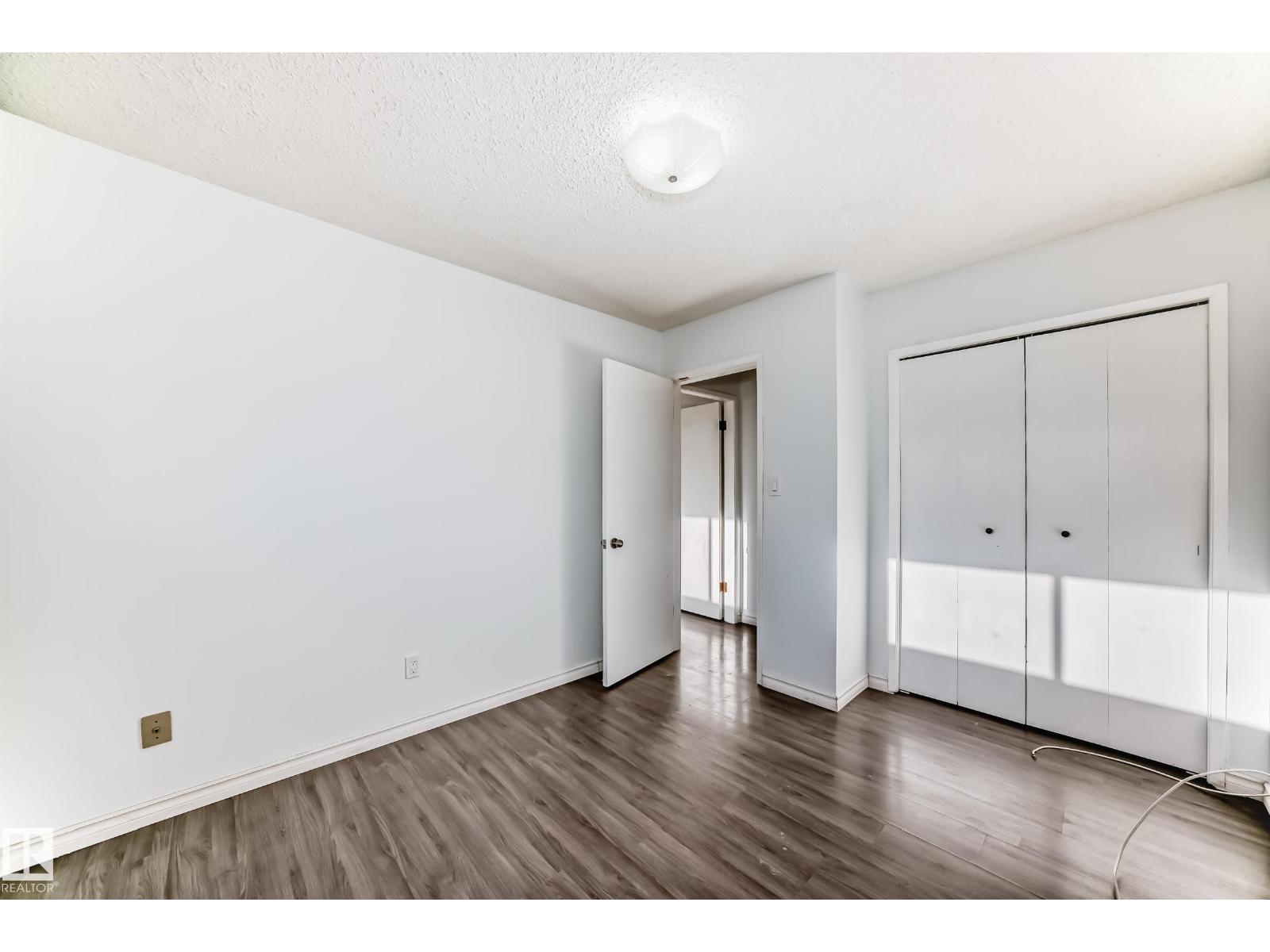 9623/9625 73 Av Nw Nw Property Photo 22