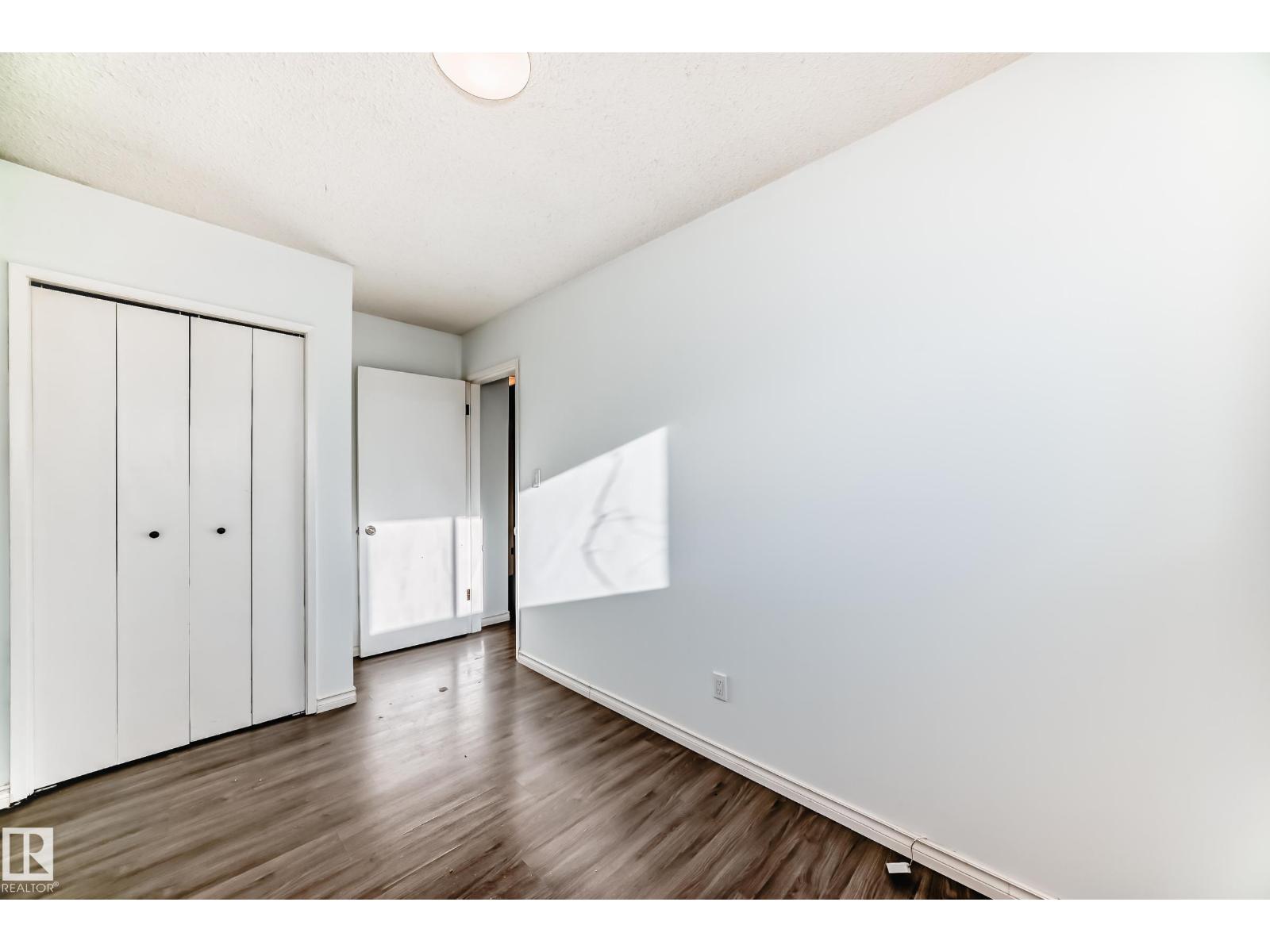9623/9625 73 Av Nw Nw Property Photo 25