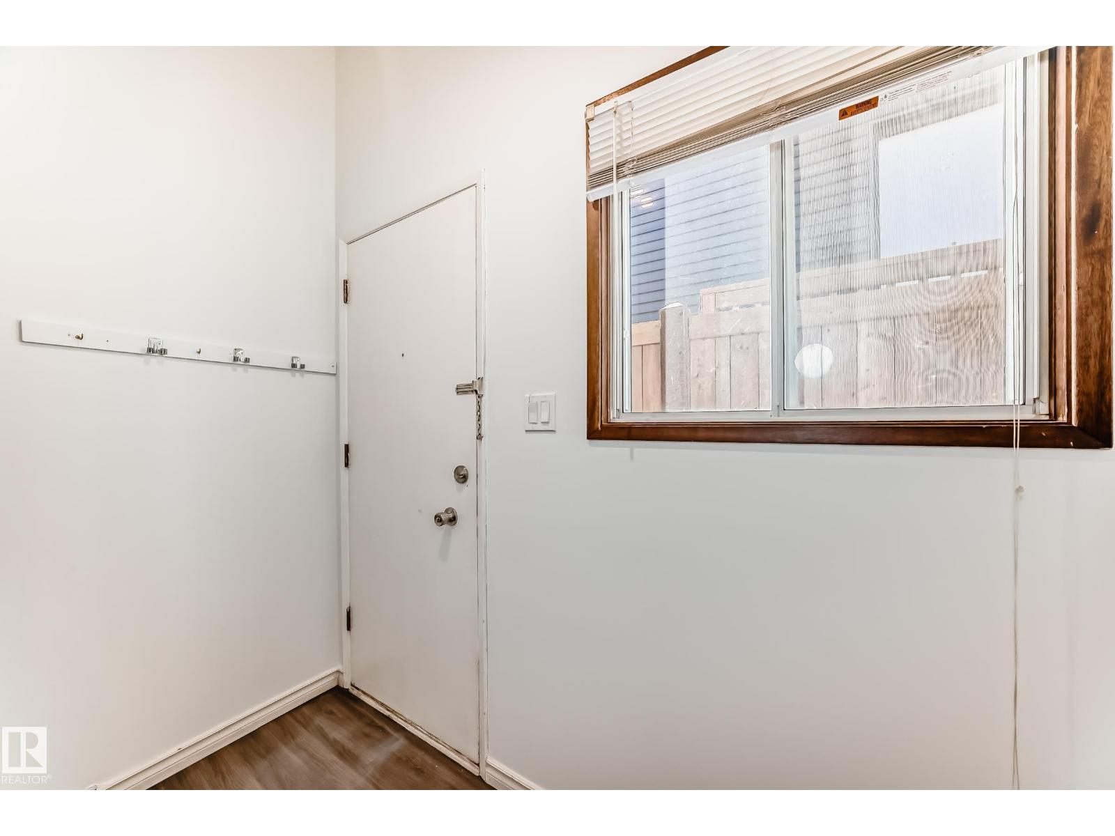 9623/9625 73 Av Nw Nw Property Photo 31