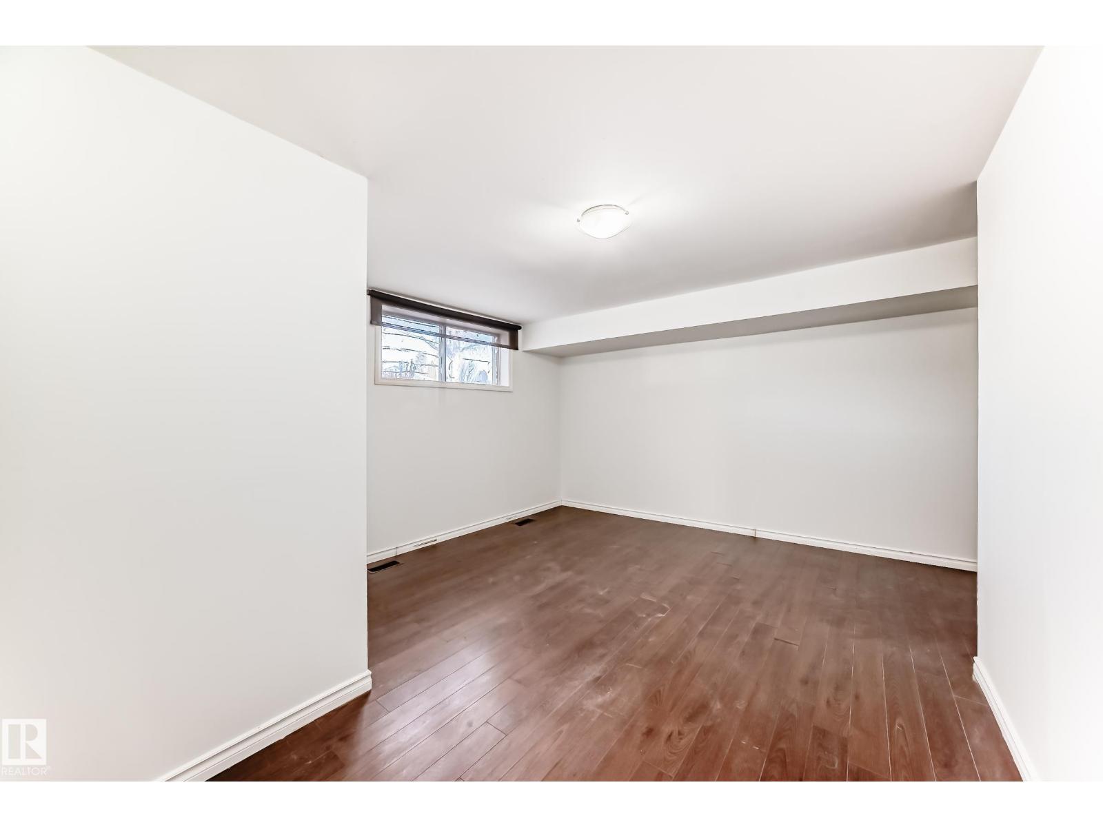 9623/9625 73 Av Nw Nw Property Photo 33
