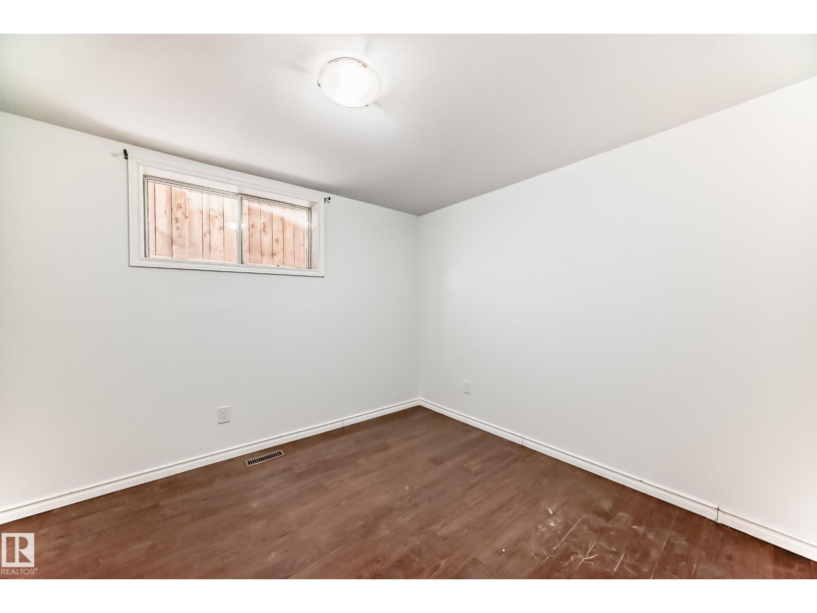 9623/9625 73 Av Nw Nw Property Photo 43