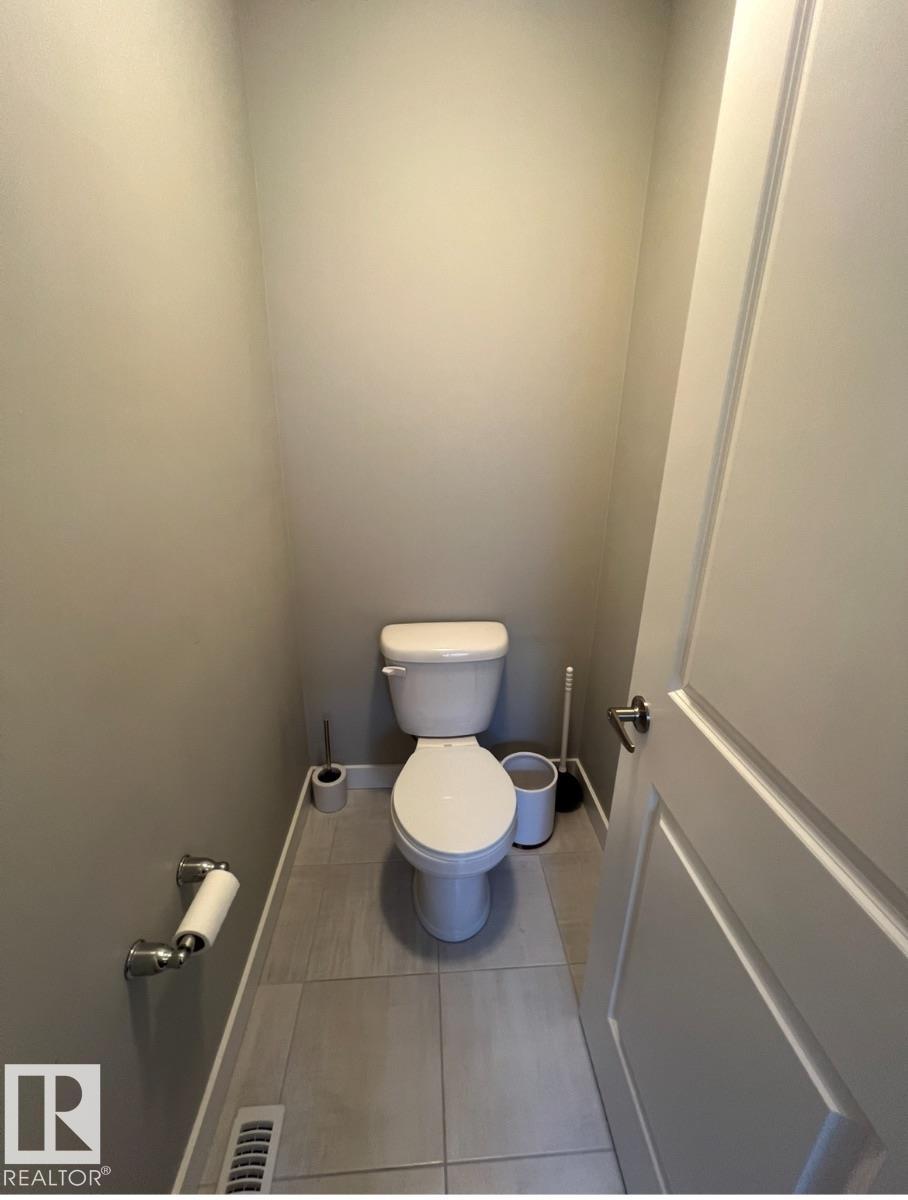 1539 200 St Nw Property Photo 7