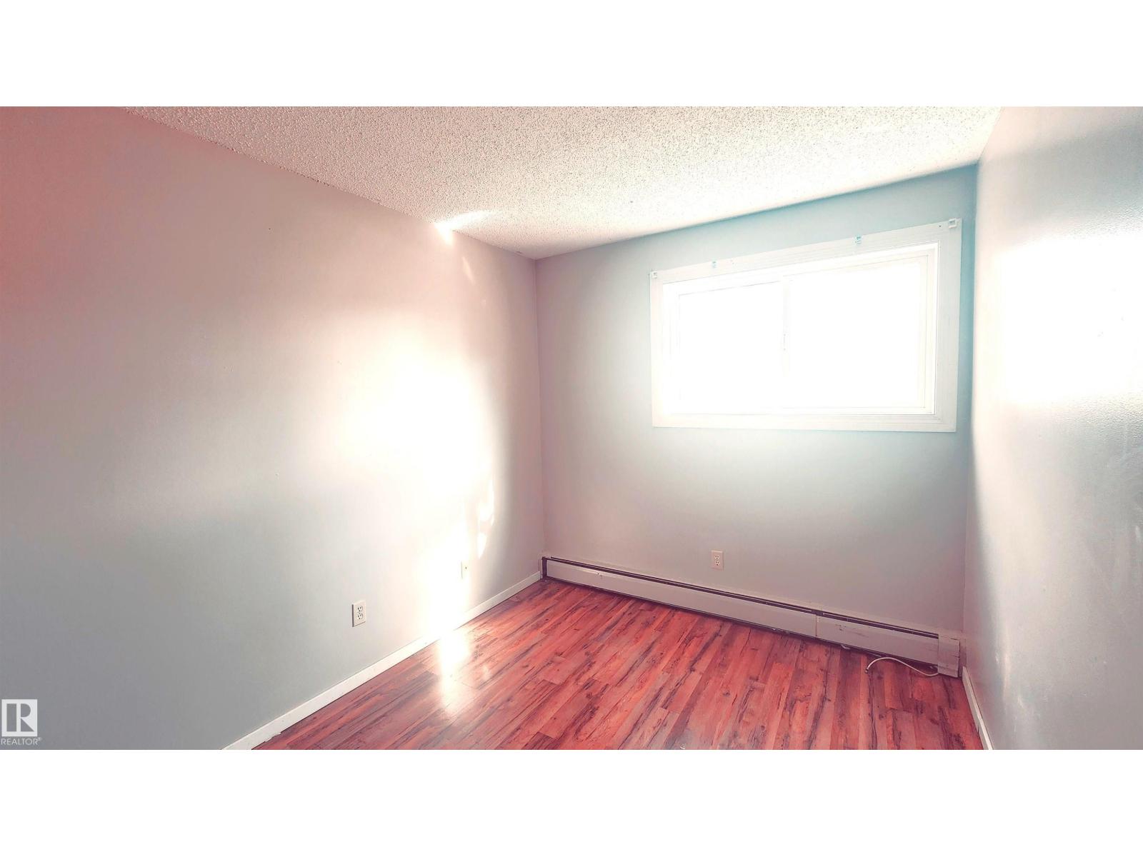 #2 11265 31 Av Nw Property Photo 6
