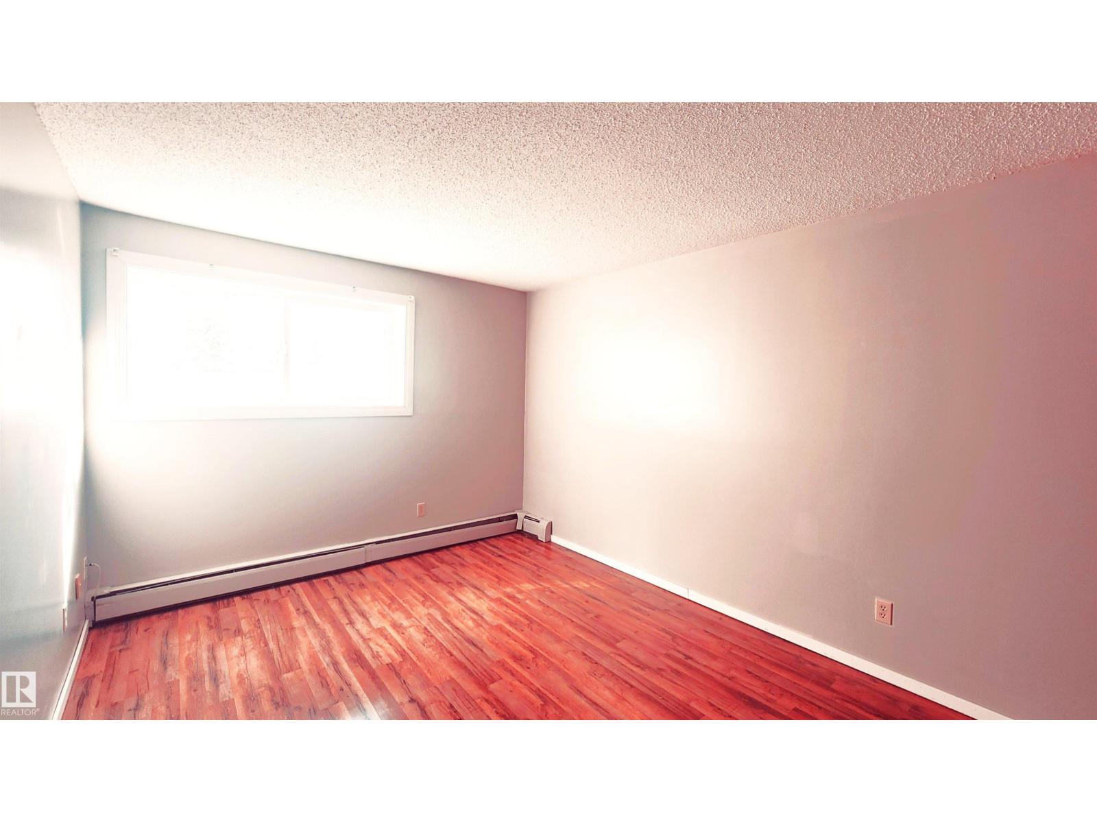 #2 11265 31 Av Nw Property Photo 12