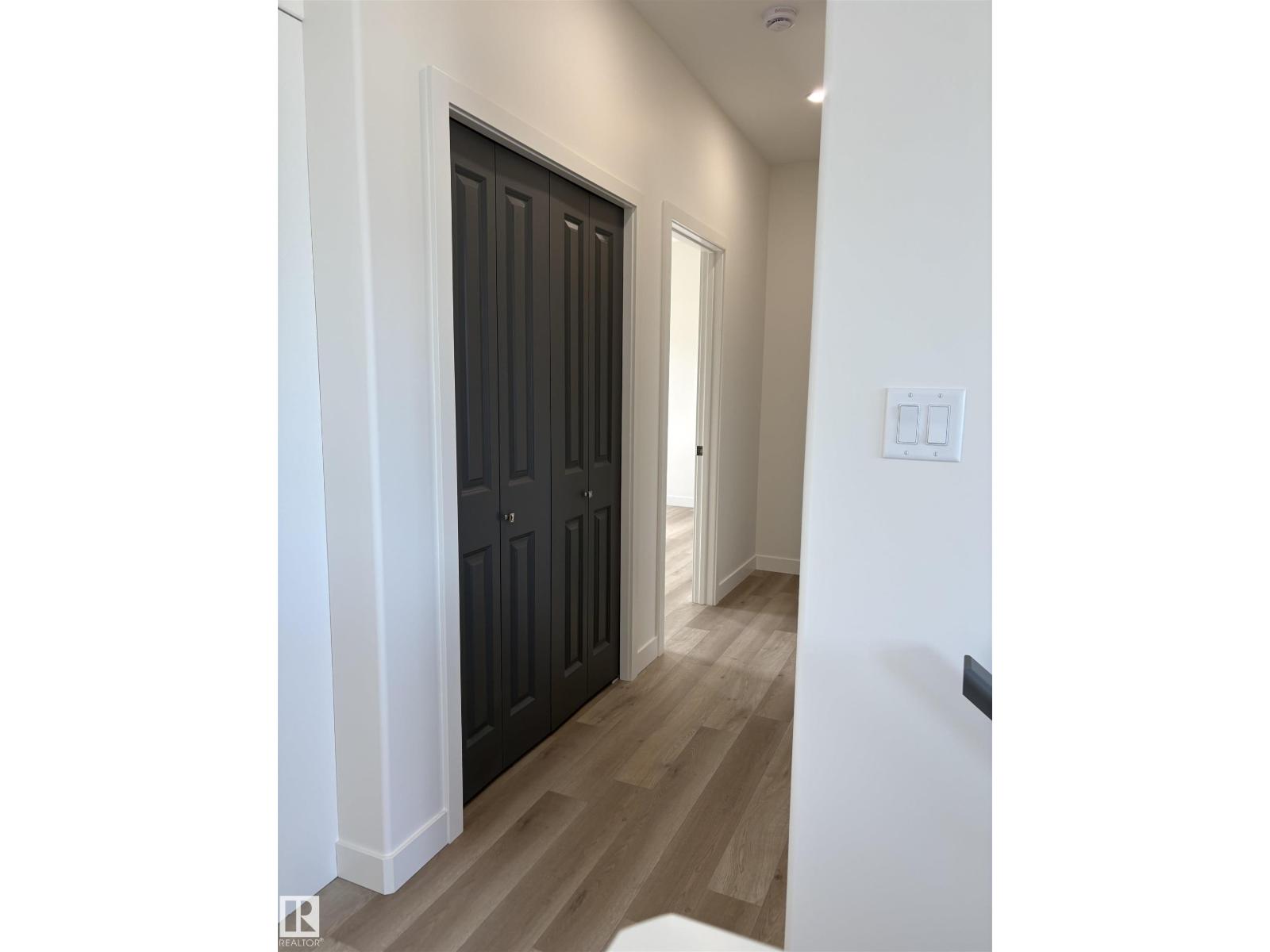 6 4 Av Property Photo 11