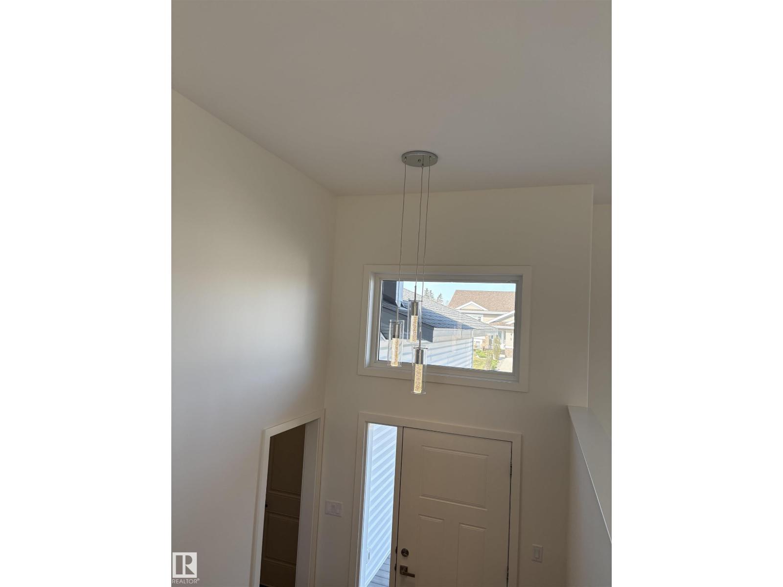6 4 Av Property Photo 12