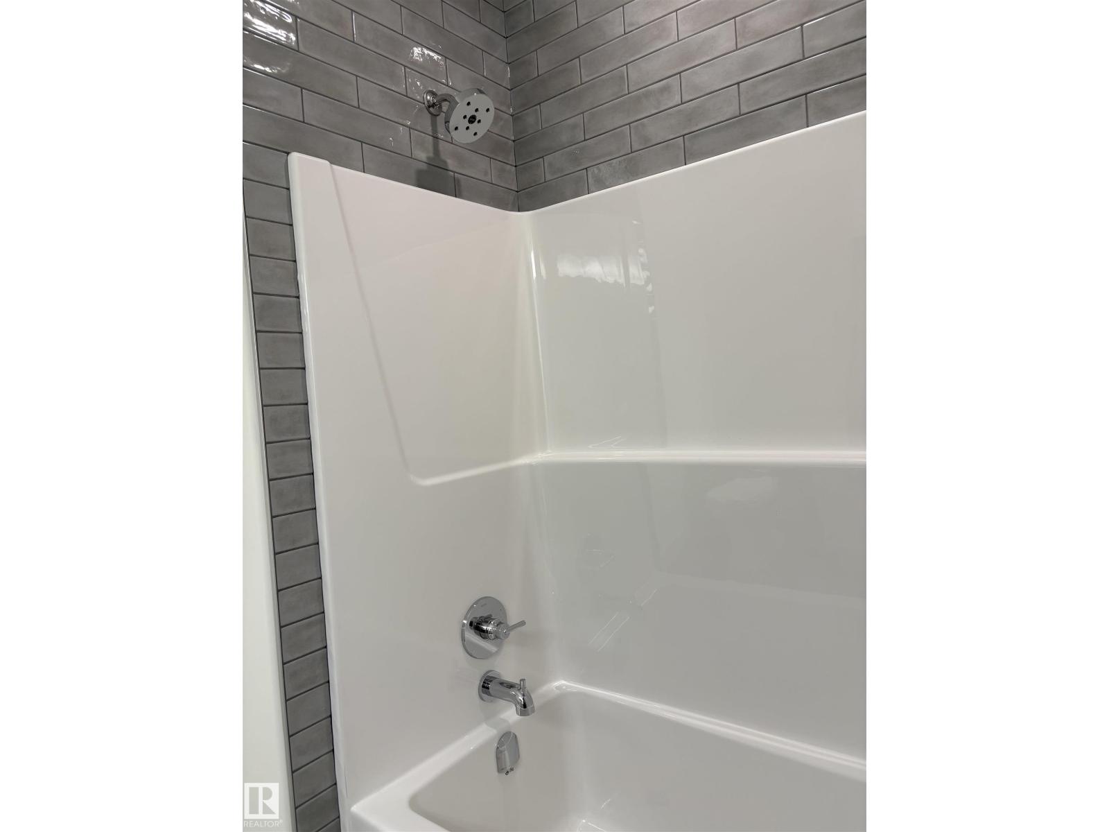 6 4 Av Property Photo 15