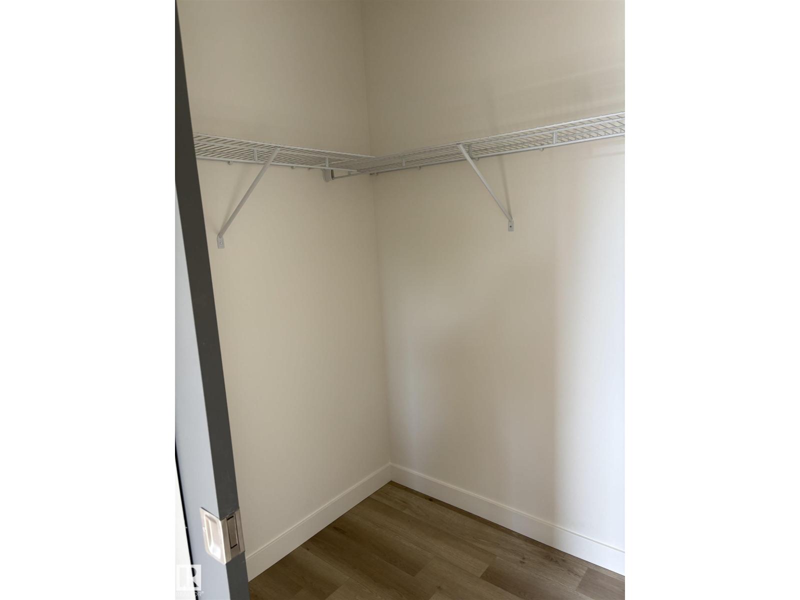 6 4 Av Property Photo 19