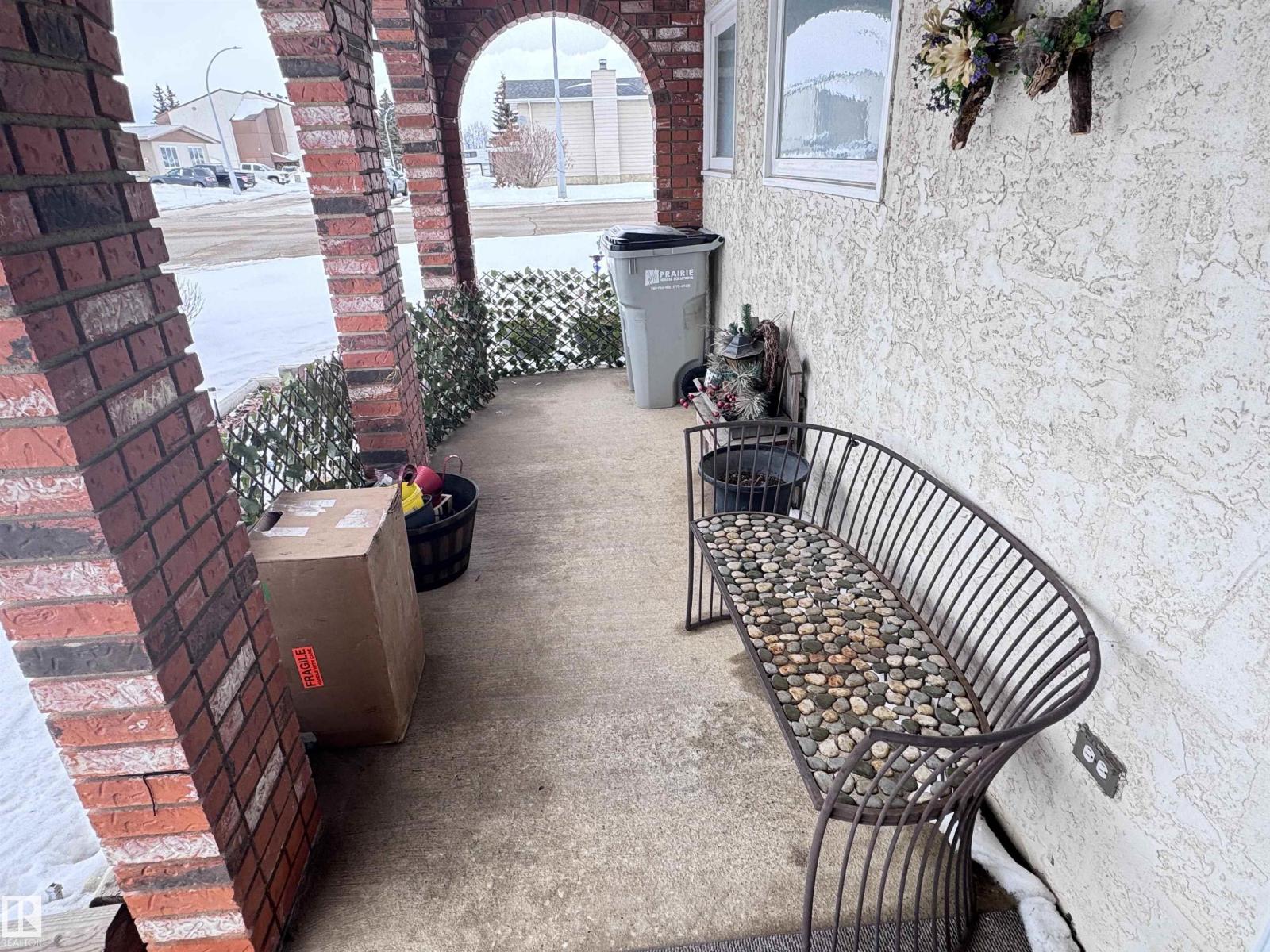 10503 110 St Property Photo 2