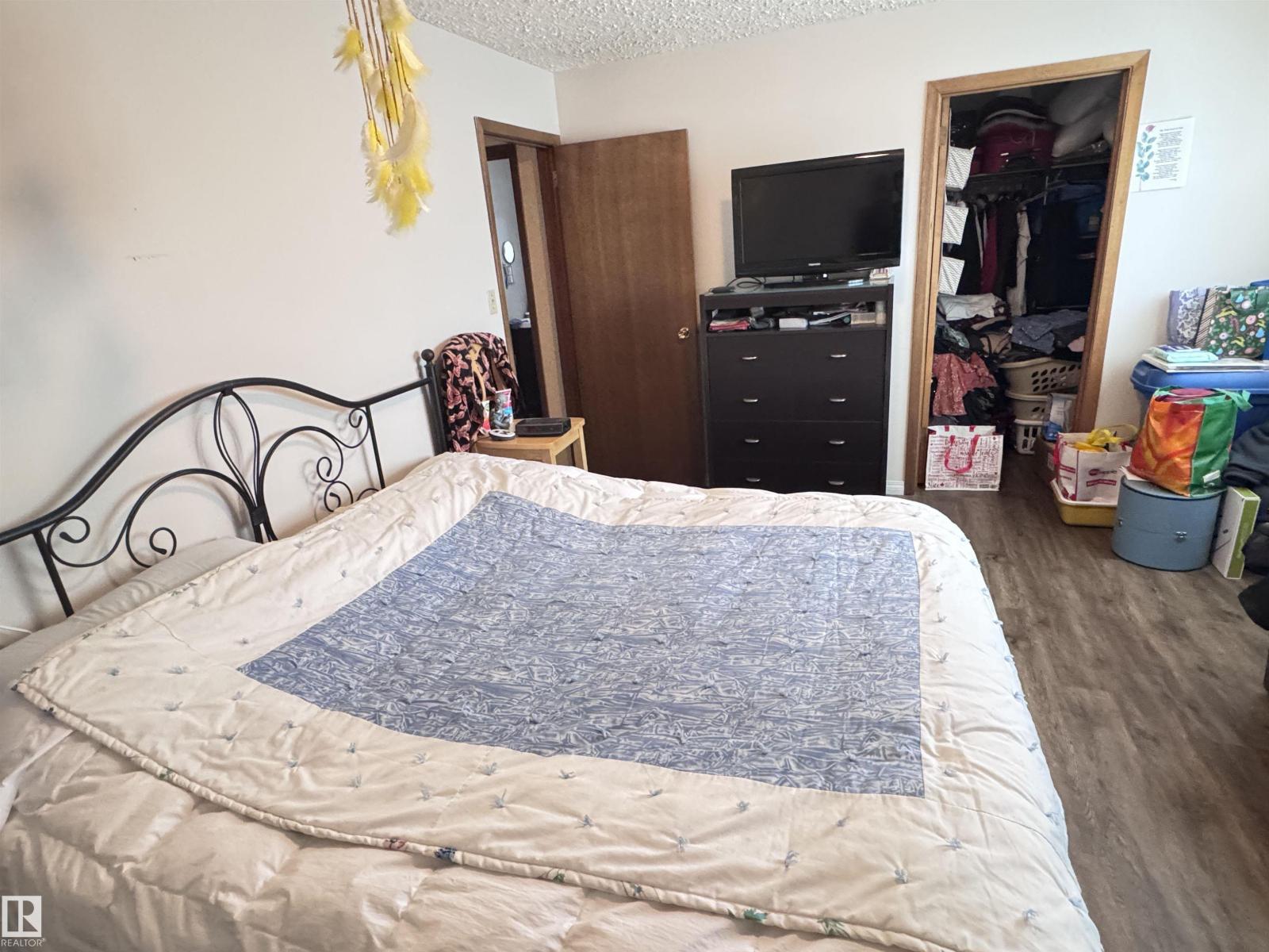 10503 110 St Property Photo 16