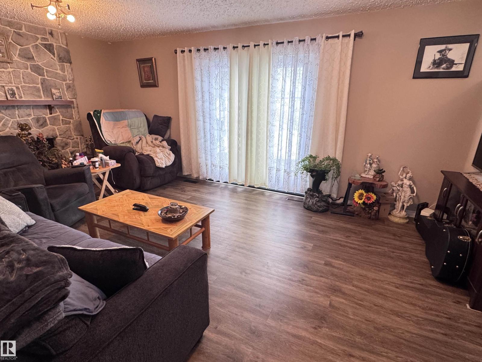10503 110 St Property Photo 24