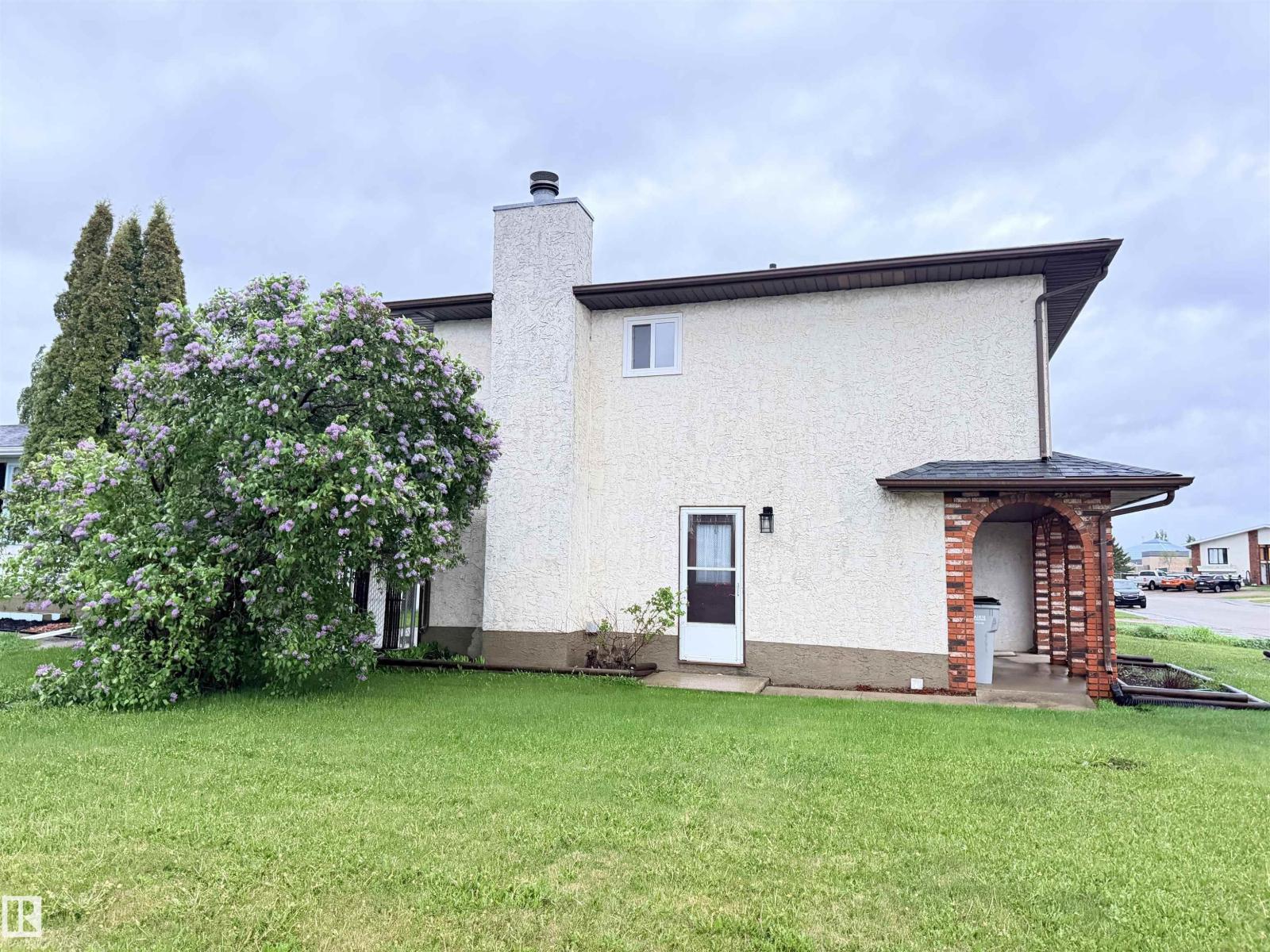 10503 110 St Property Photo 33