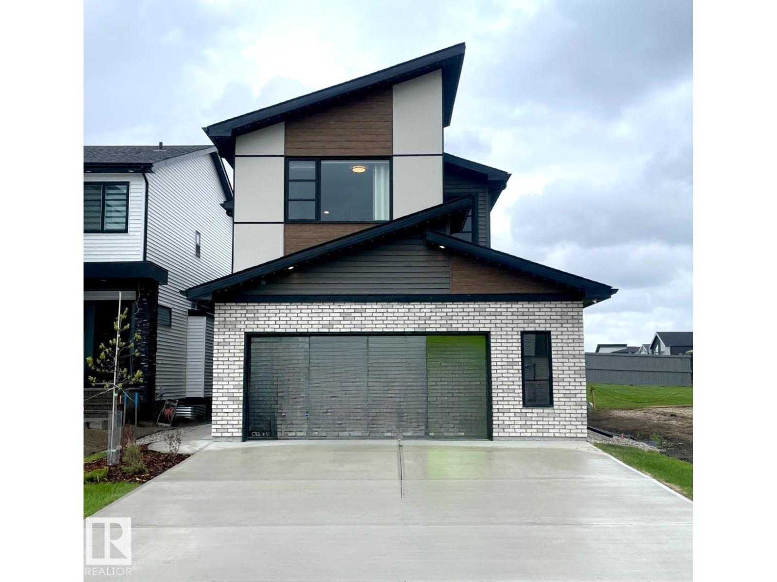7005 KIVIAQ CR SW Property Photo 1