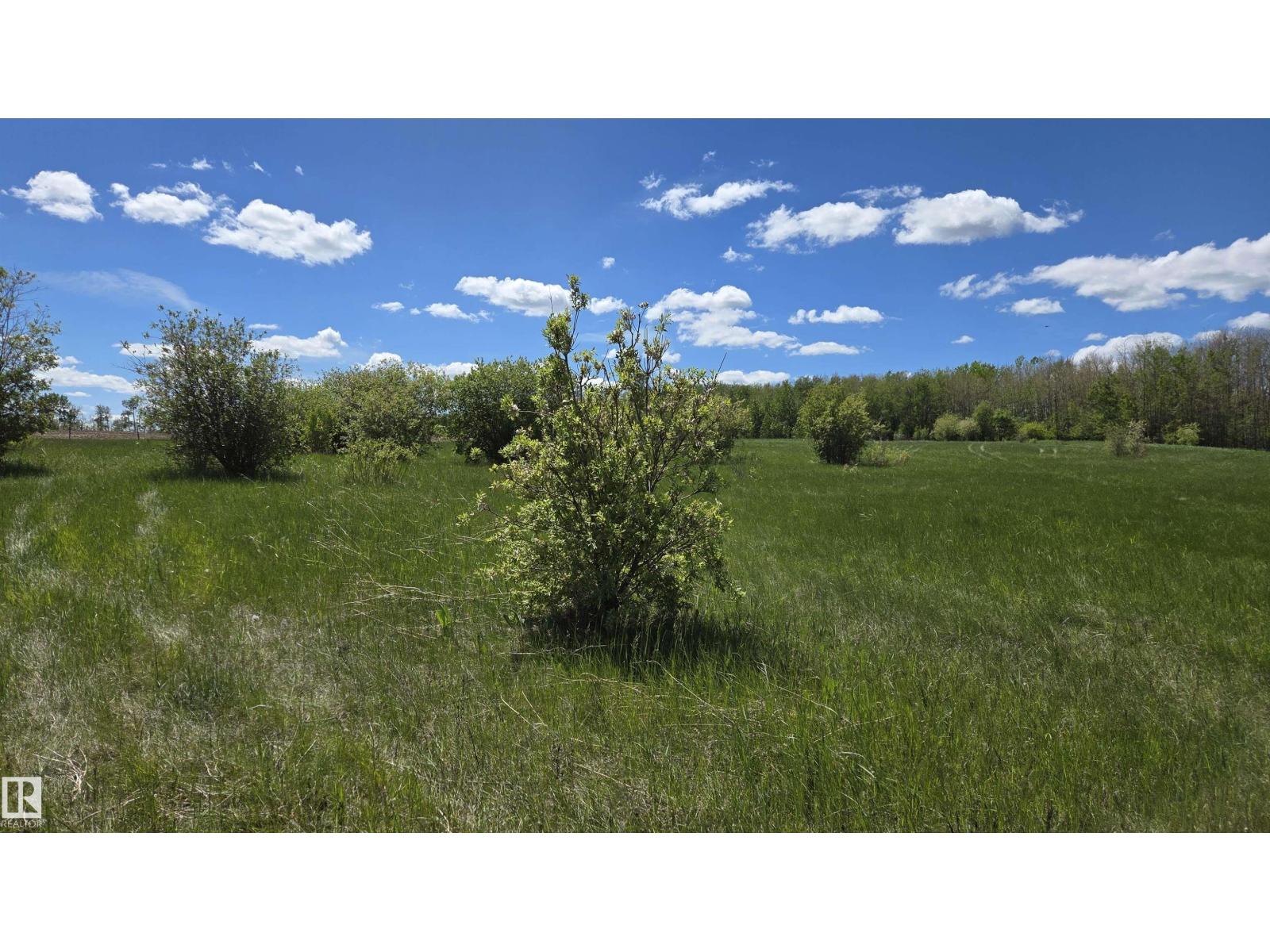 22 15025 Twp Rd 470 Property Photo 2