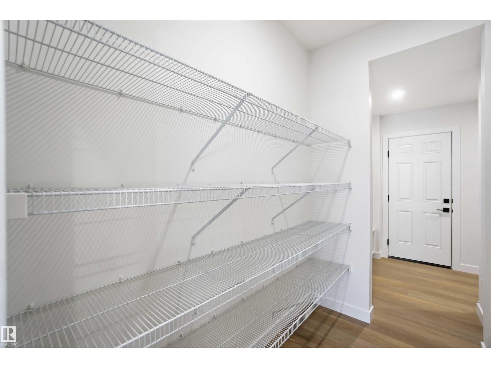 19348 29 Av Nw Property Photo 10