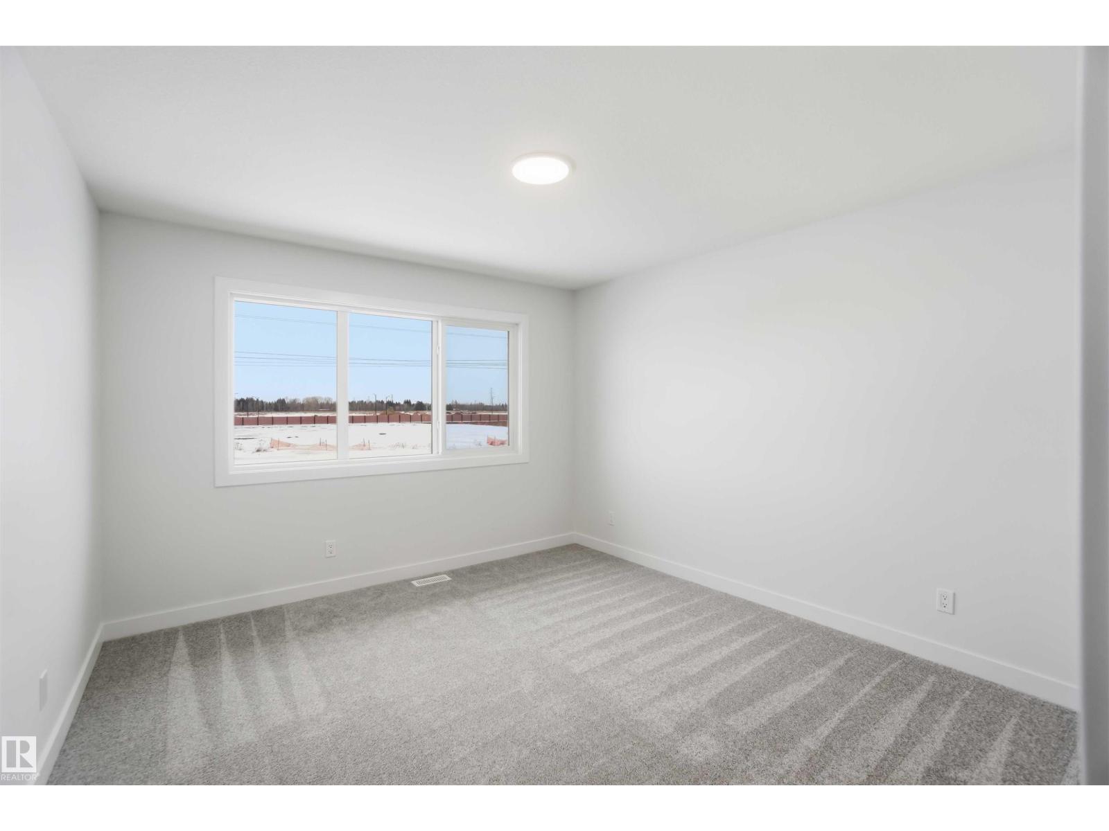 19348 29 Av Nw Property Photo 13