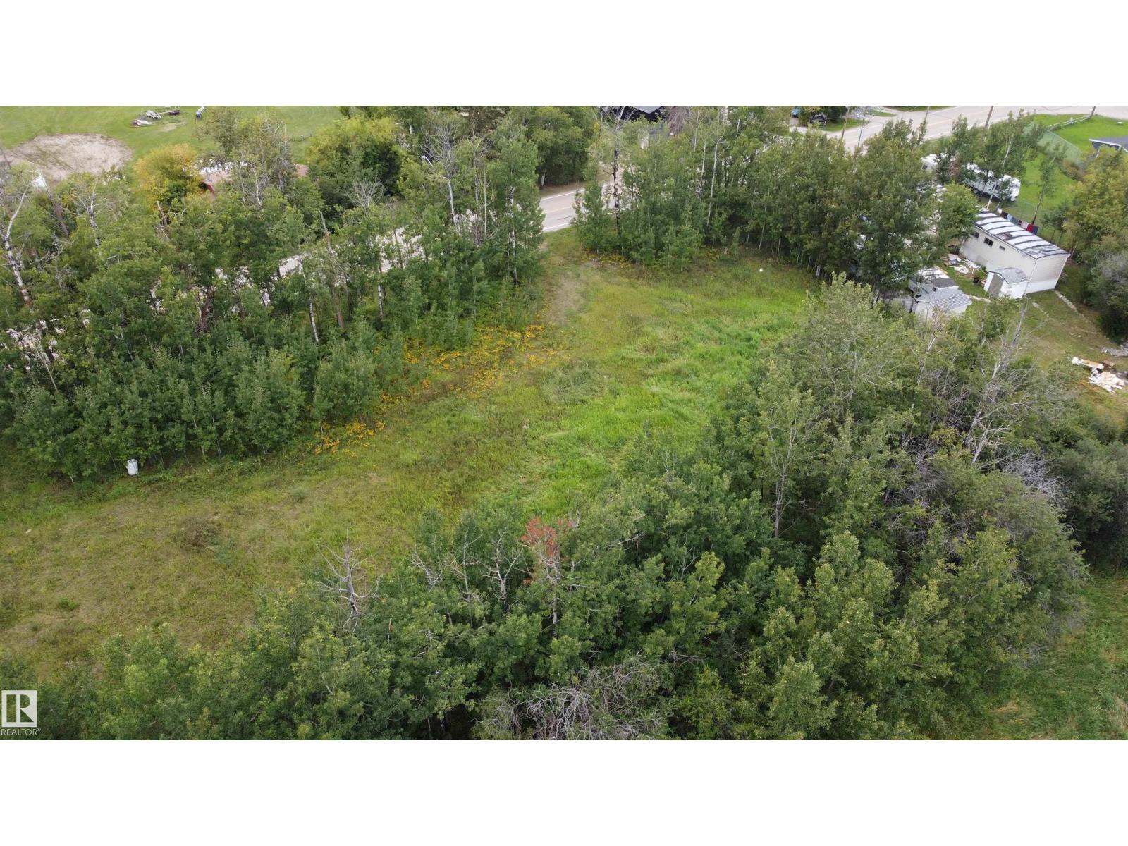 21-55022 Lac Ste. Anne Trail Property Photo 7