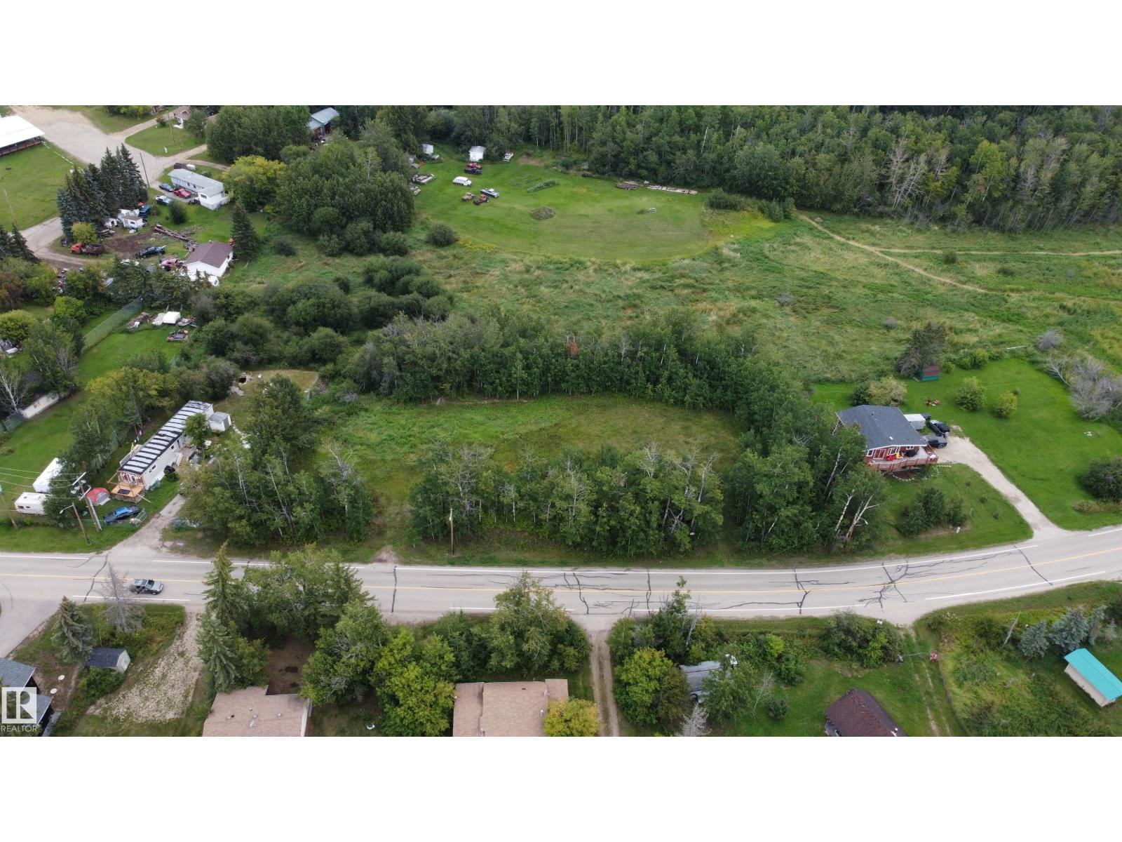 21-55022 Lac Ste. Anne Trail Property Photo 16