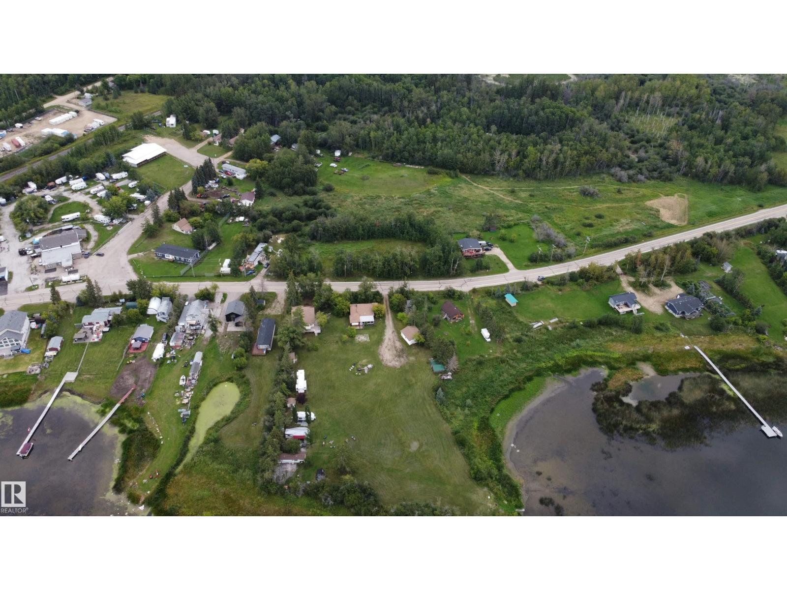 21-55022 Lac Ste. Anne Trail Property Photo 17