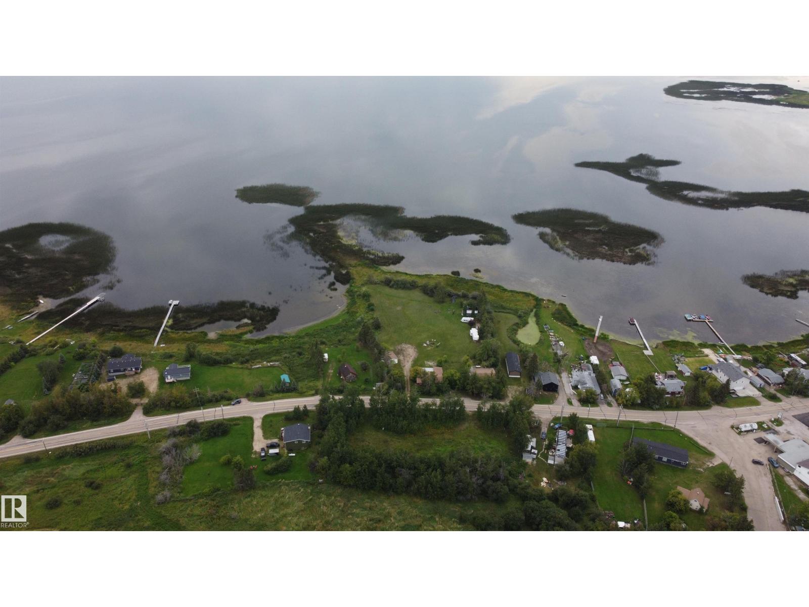 21-55022 Lac Ste. Anne Trail Property Photo 19