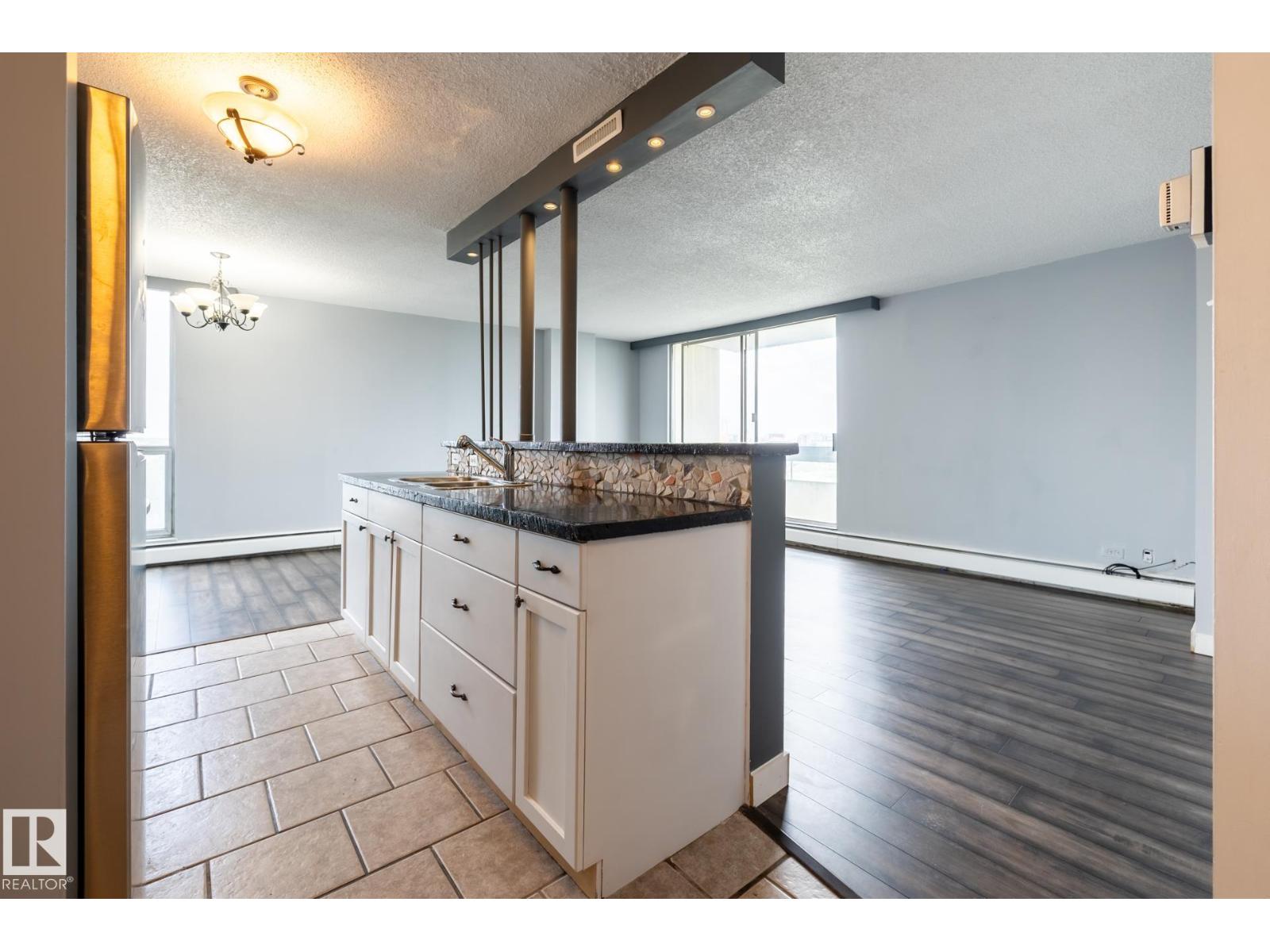 #911 10883 Saskatchewan Dr Nw Property Photo 8