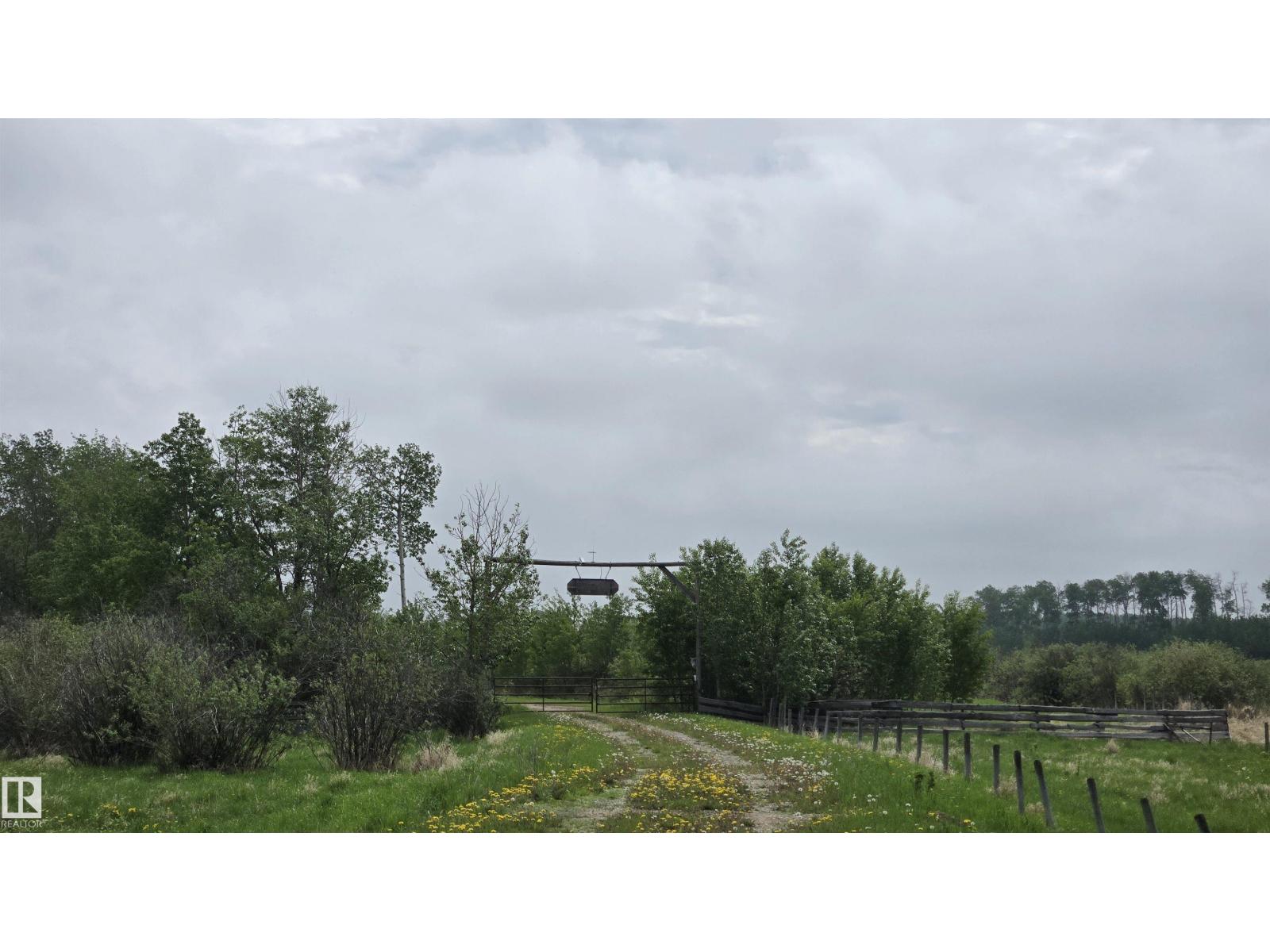 11 Twin Lakes Dr Property Photo 2