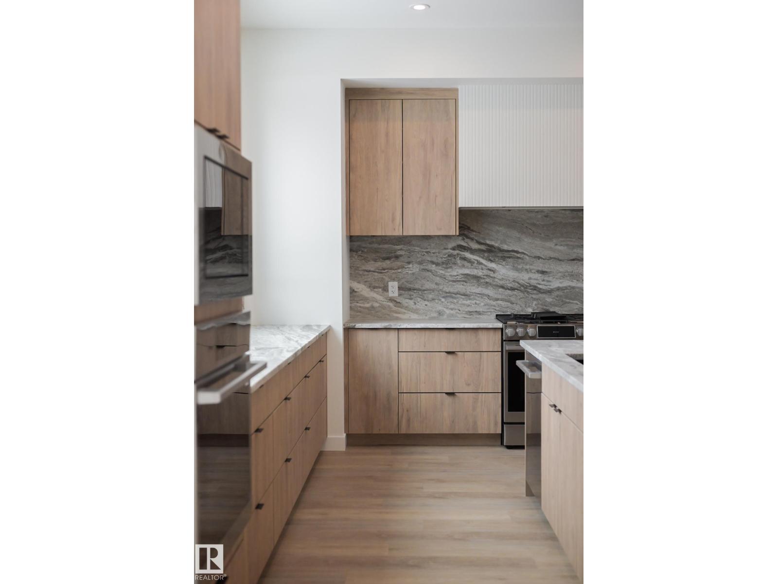 9140 74 Av Nw Property Photo 2