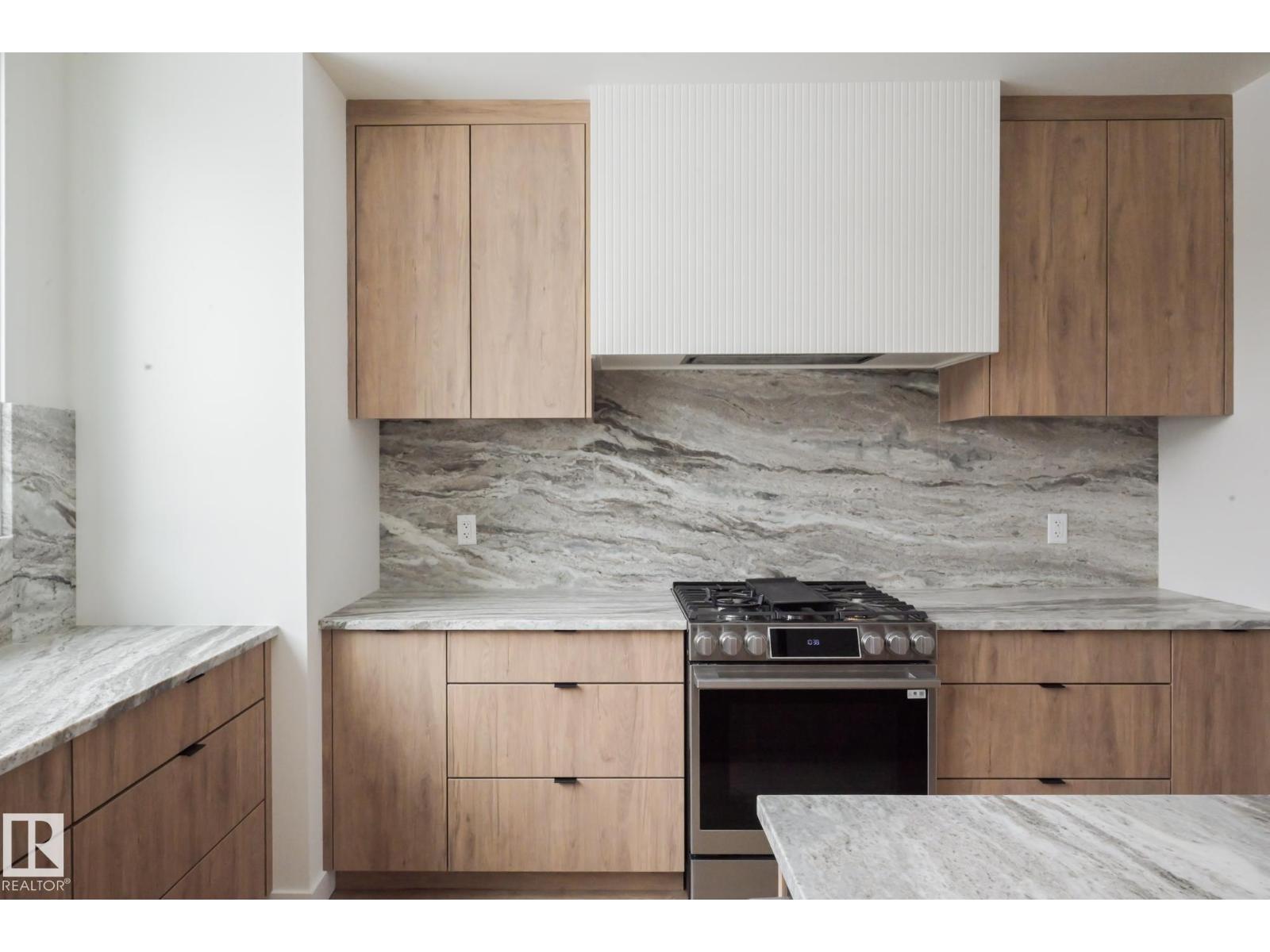 9140 74 Av Nw Property Photo 15