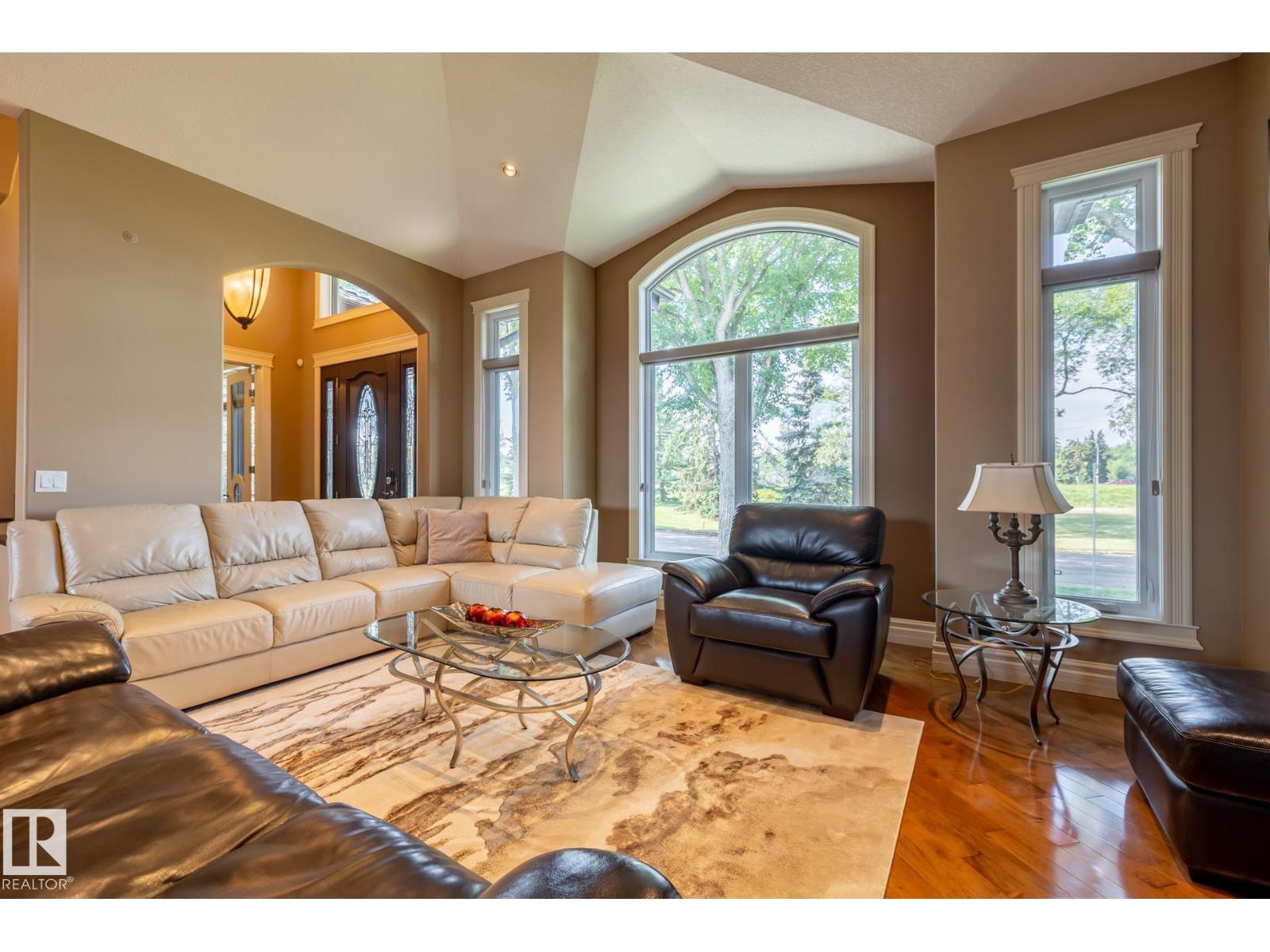 7620 98a Av Nw Property Photo 8