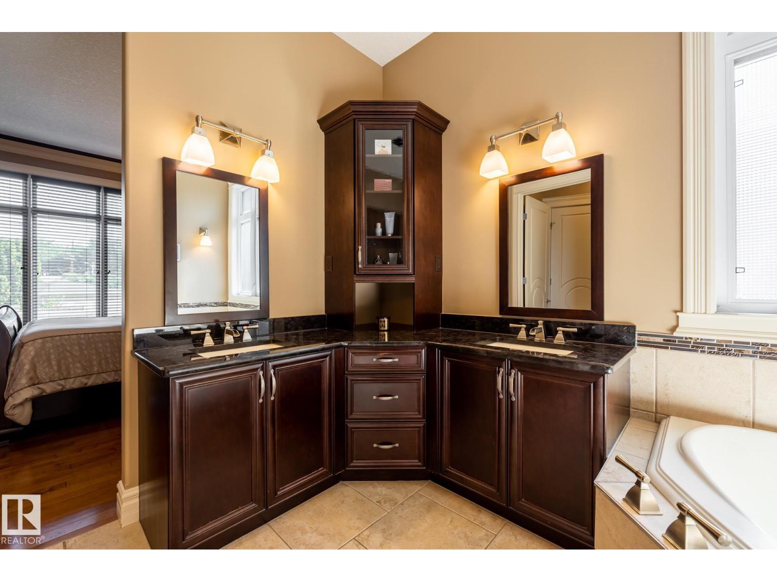 7620 98a Av Nw Property Photo 32