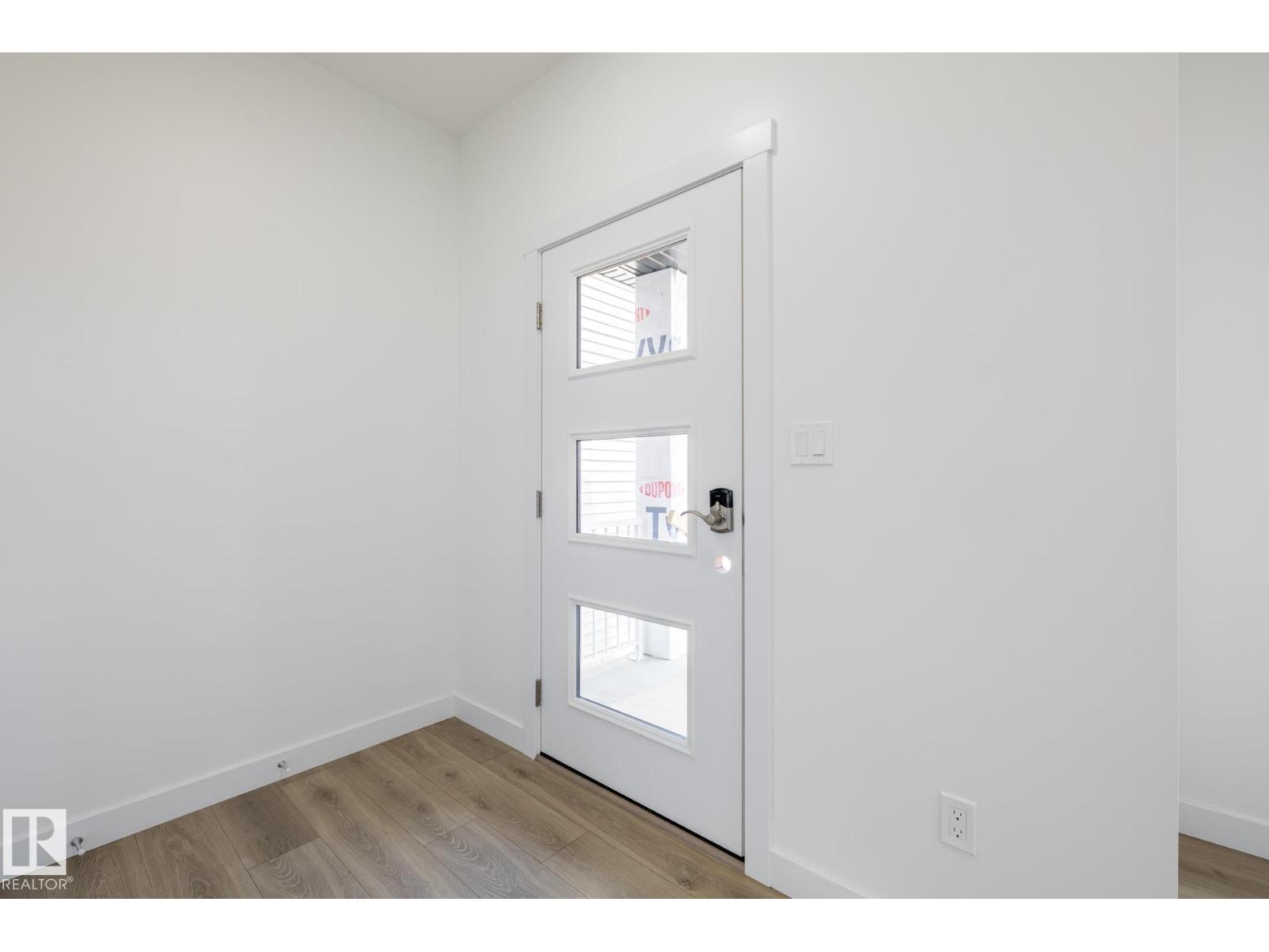 610 Ashgrove Ci Property Photo 5