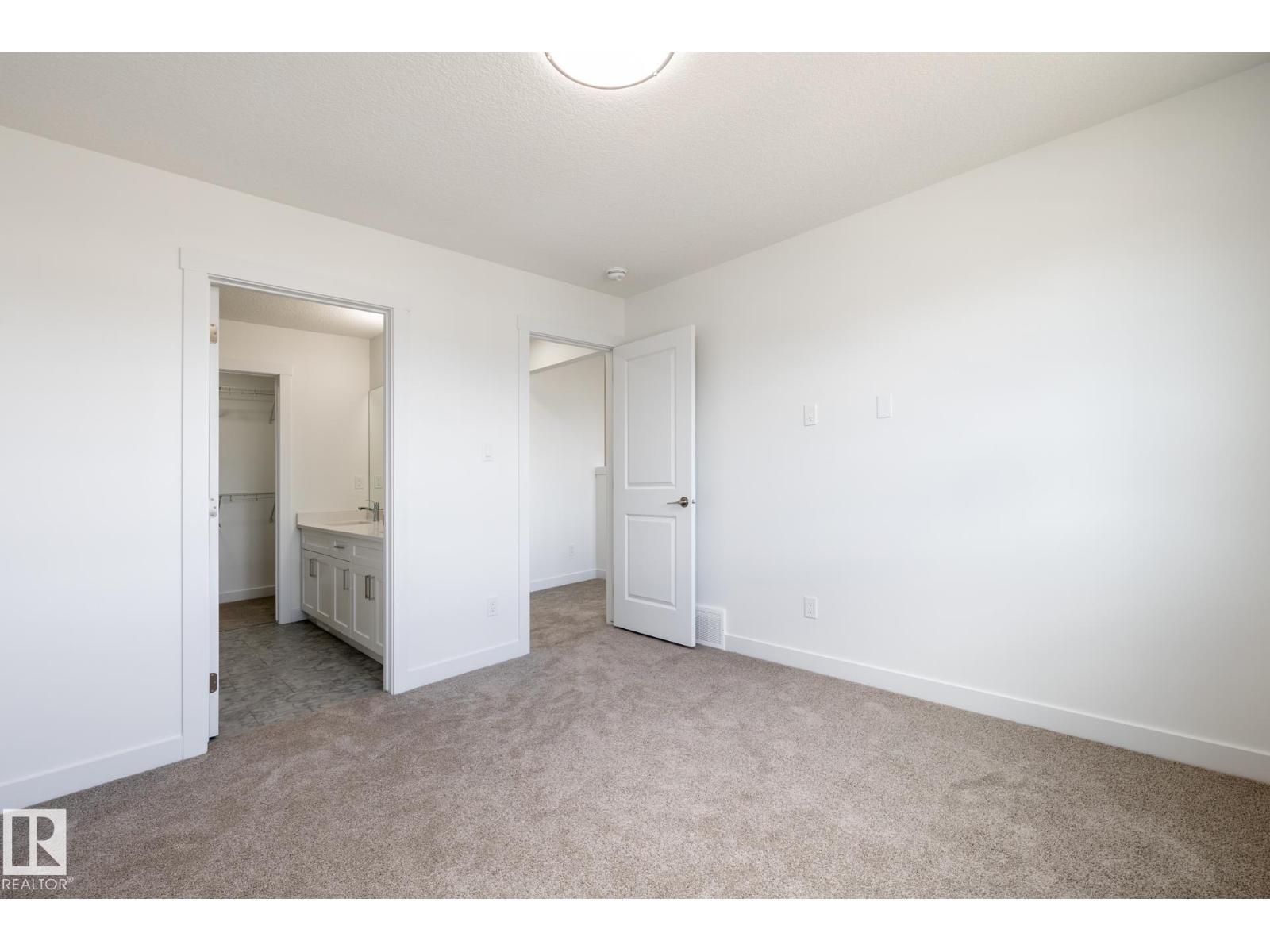 610 Ashgrove Ci Property Photo 16