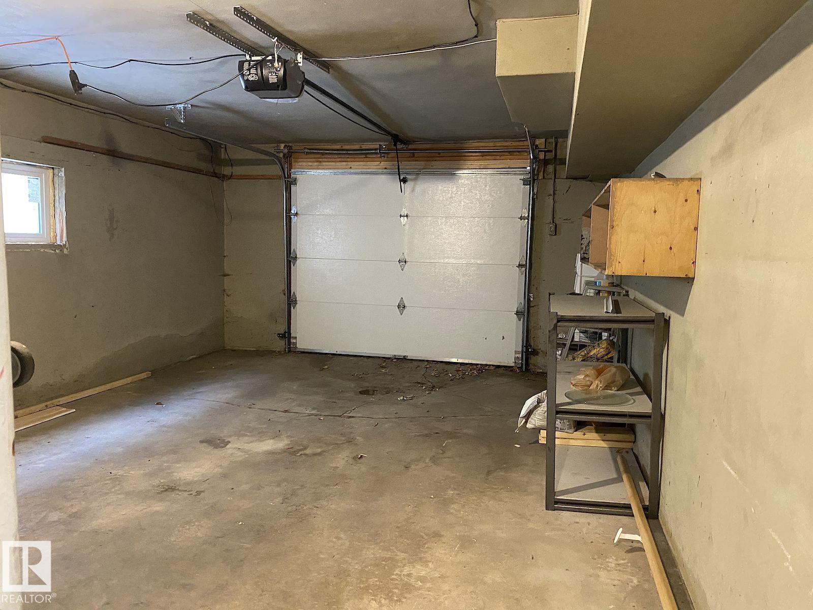 7921 97 Av Nw Property Photo 7