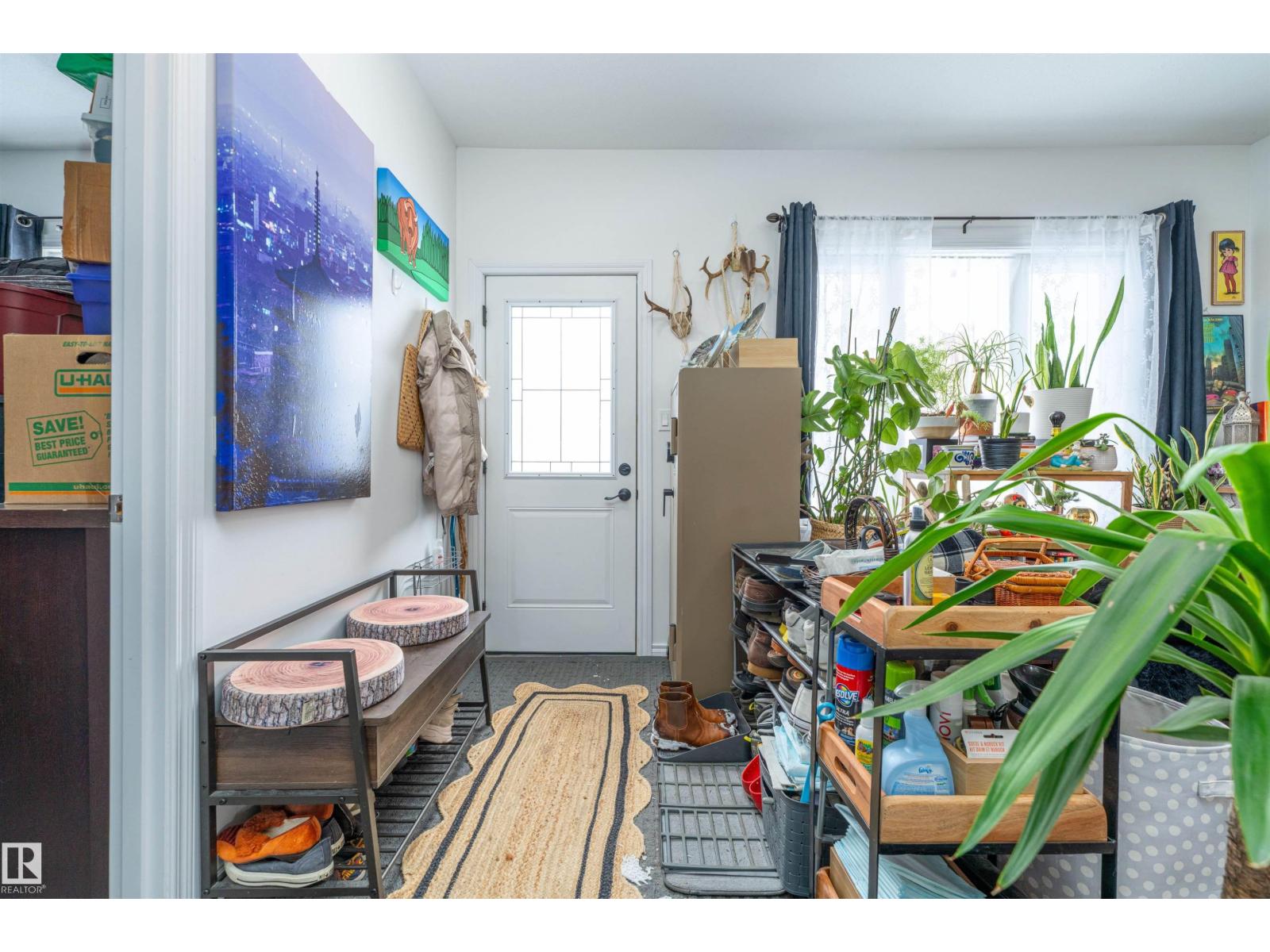 5222 50 St Property Photo 3