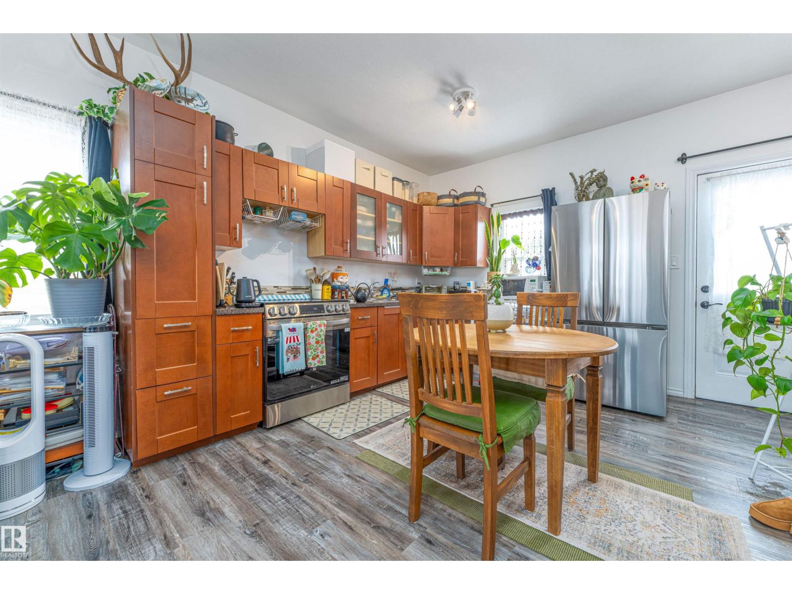5222 50 St Property Photo 13