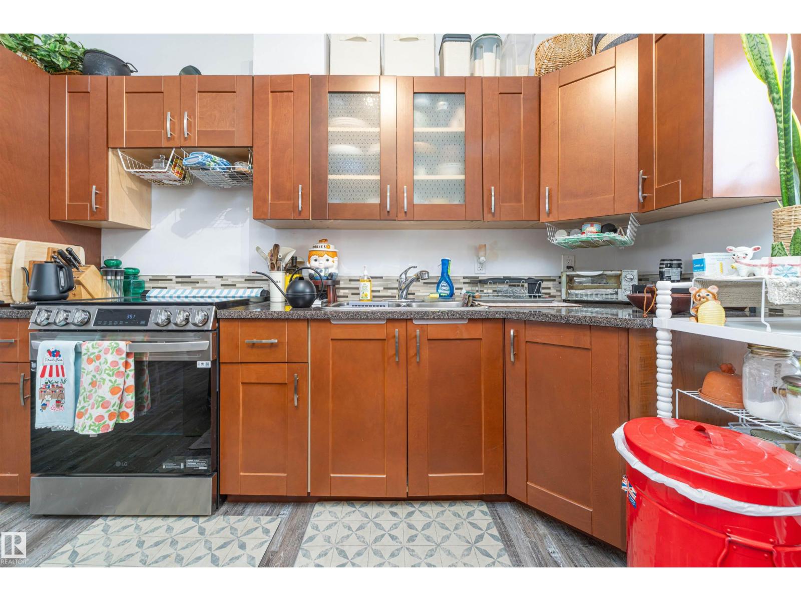5222 50 St Property Photo 15