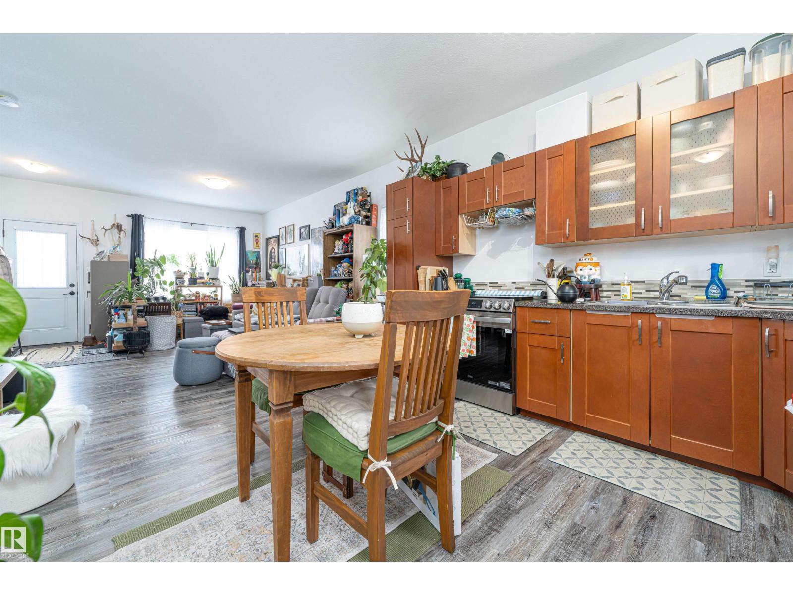 5222 50 St Property Photo 17