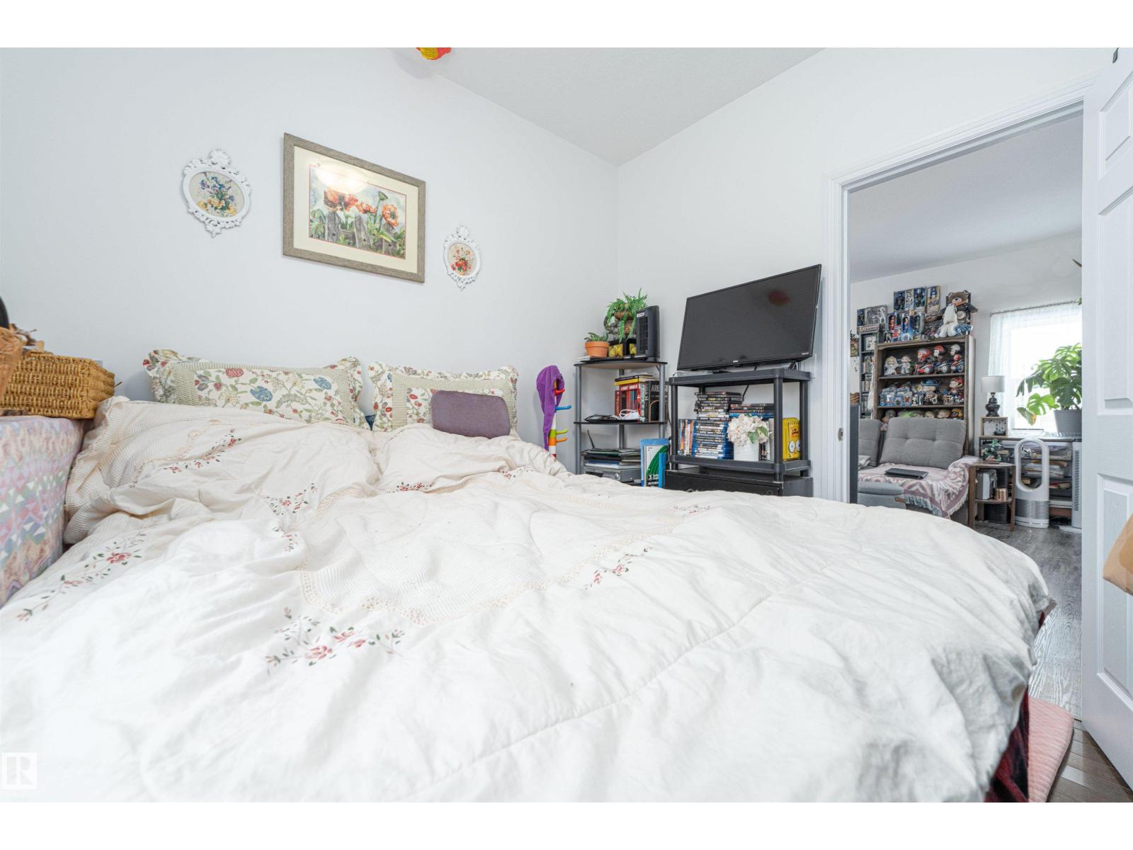 5222 50 St Property Photo 20