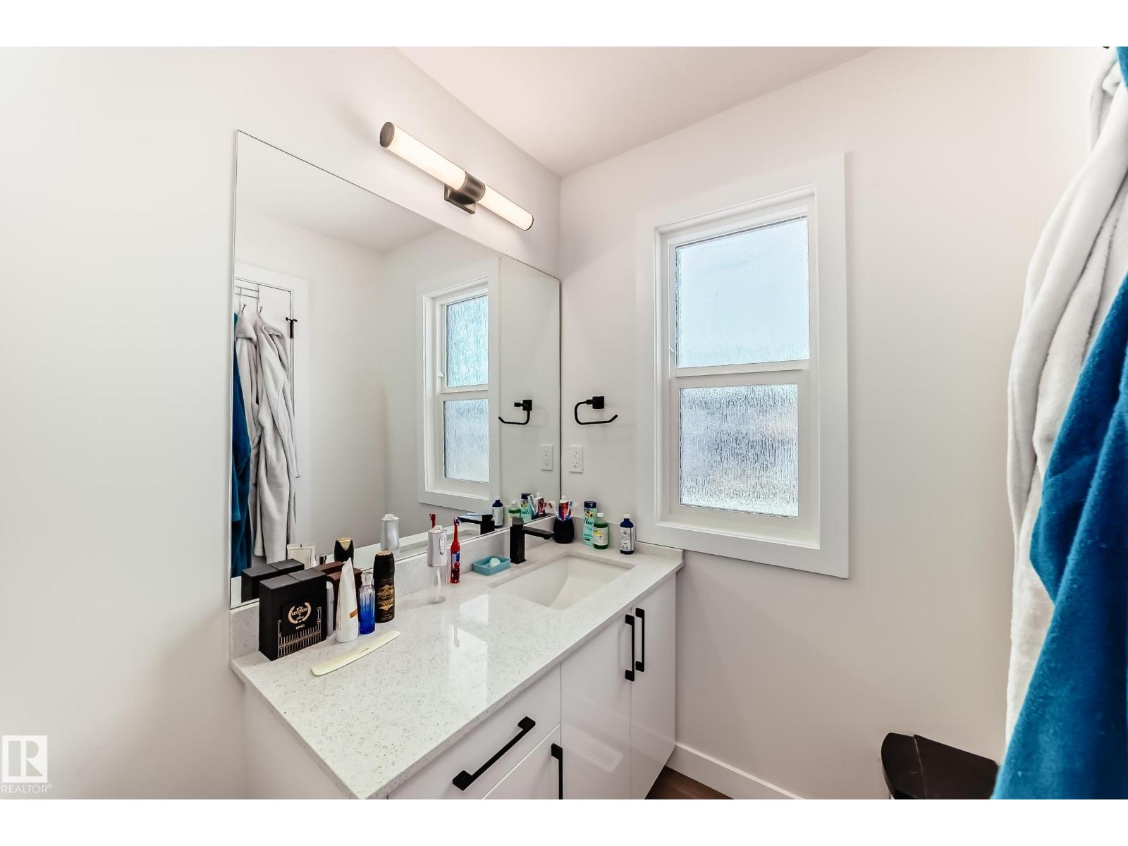 12435 47 St Nw Nw Property Photo 23